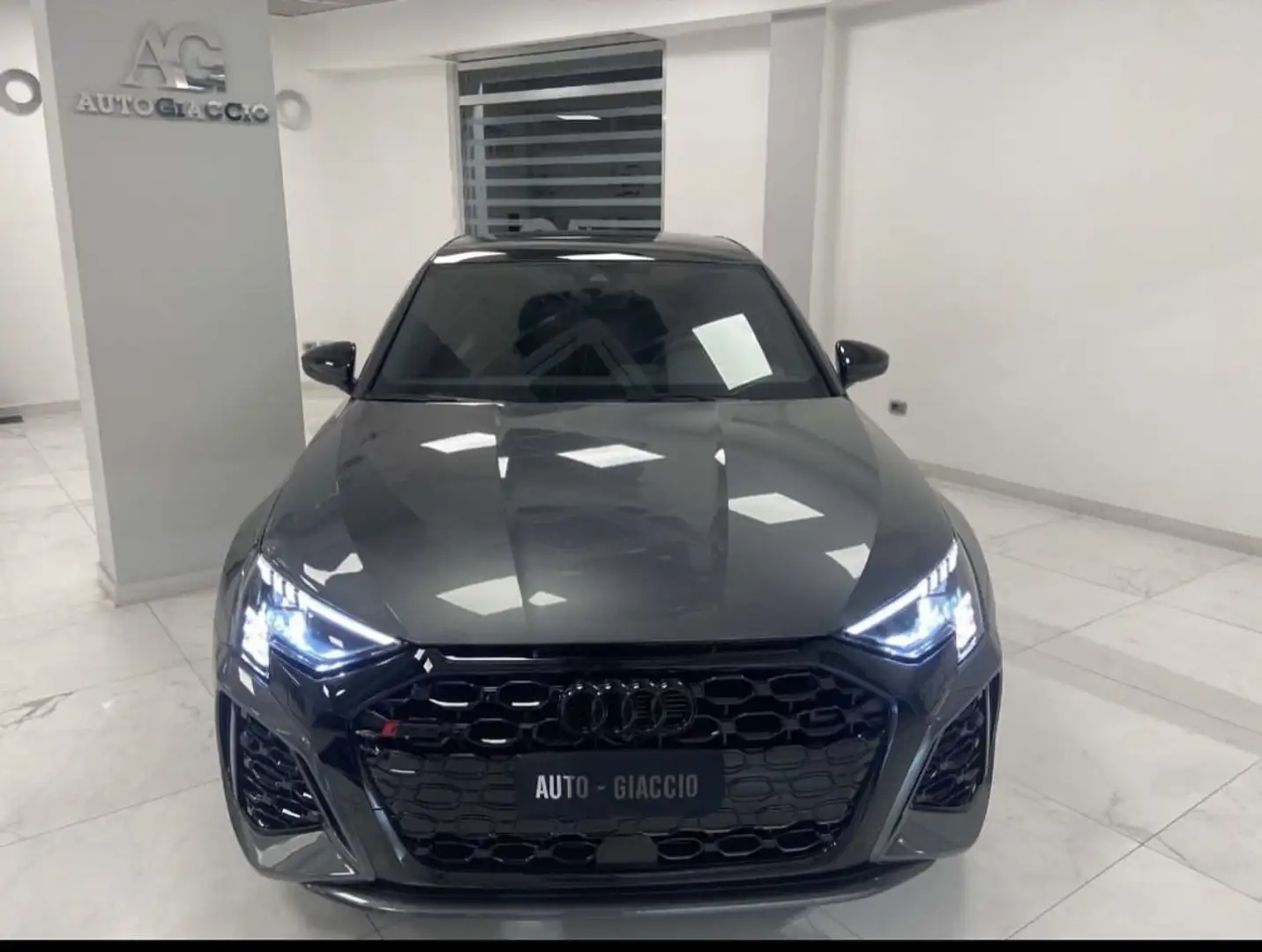 Audi RS3 Sportback 2.5 tfsi quattro s-tronic - 1