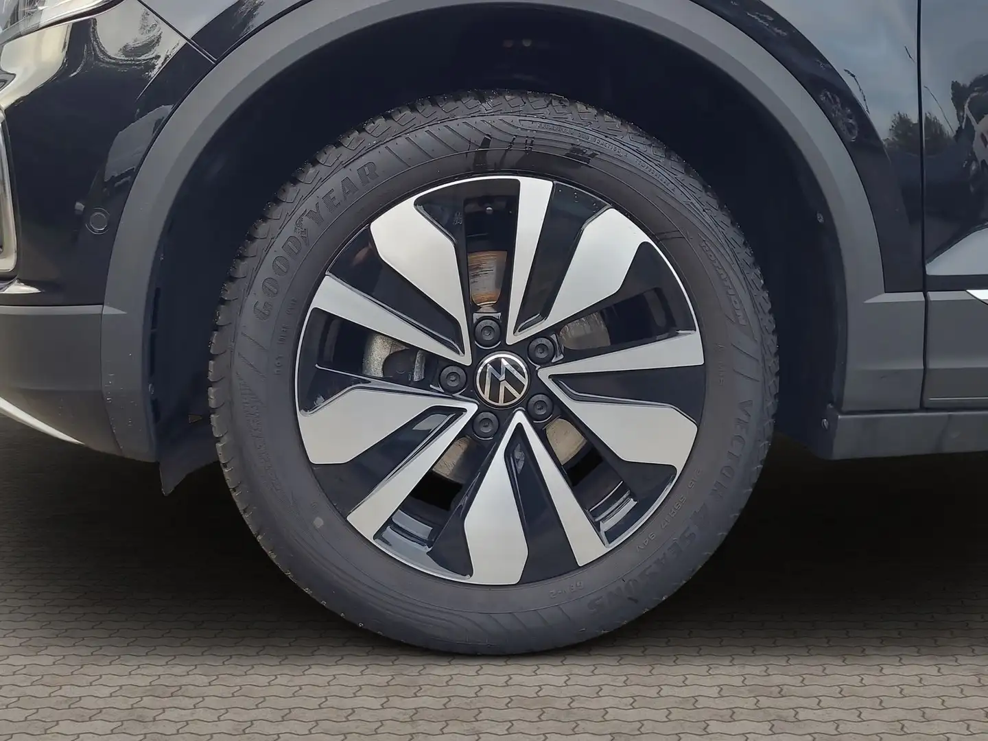 Volkswagen T-Roc Cabriolet 1.0 TSI Goal Schwarz - 2