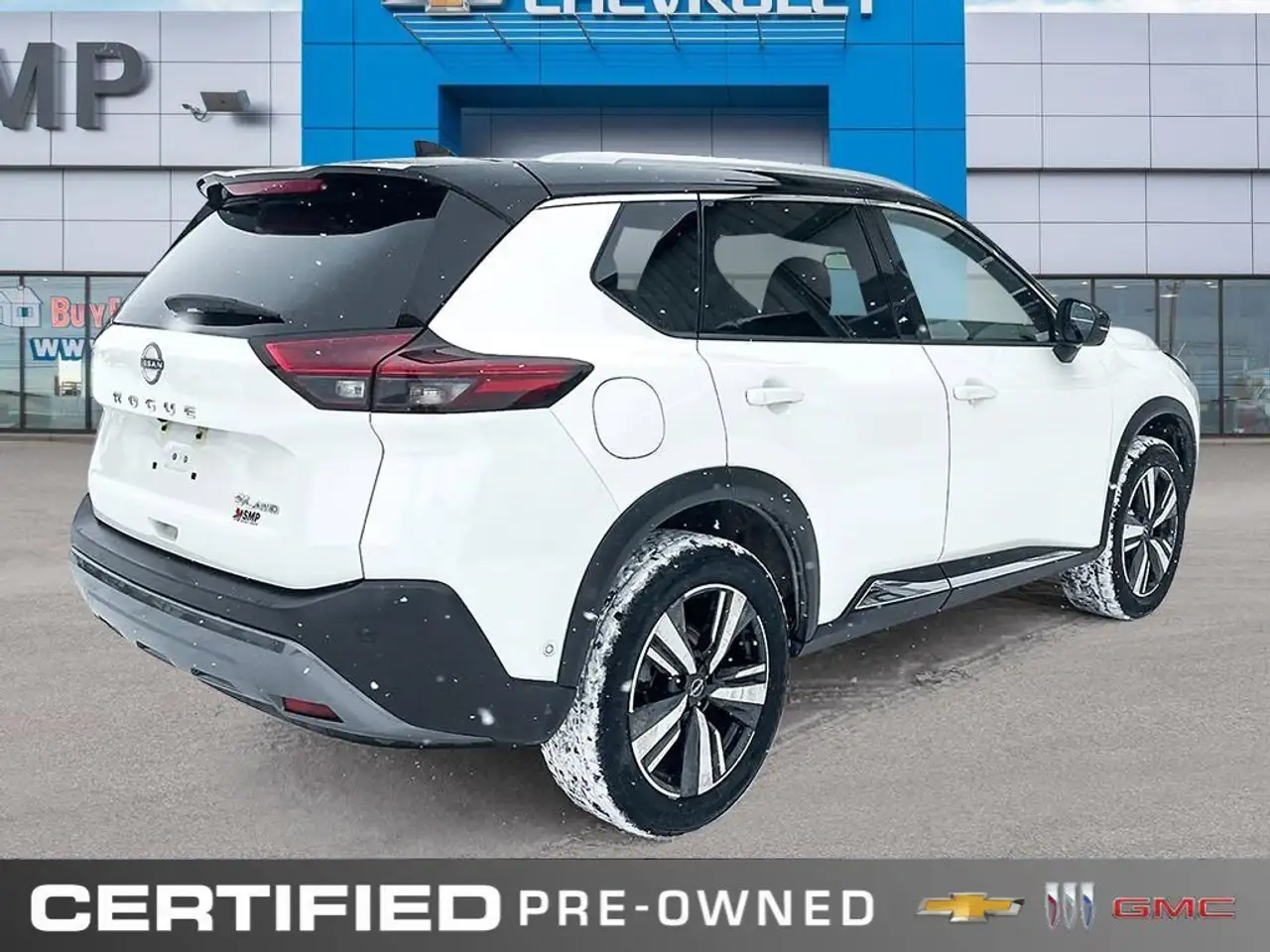 Nissan Rogue снимка Nissan Rogue