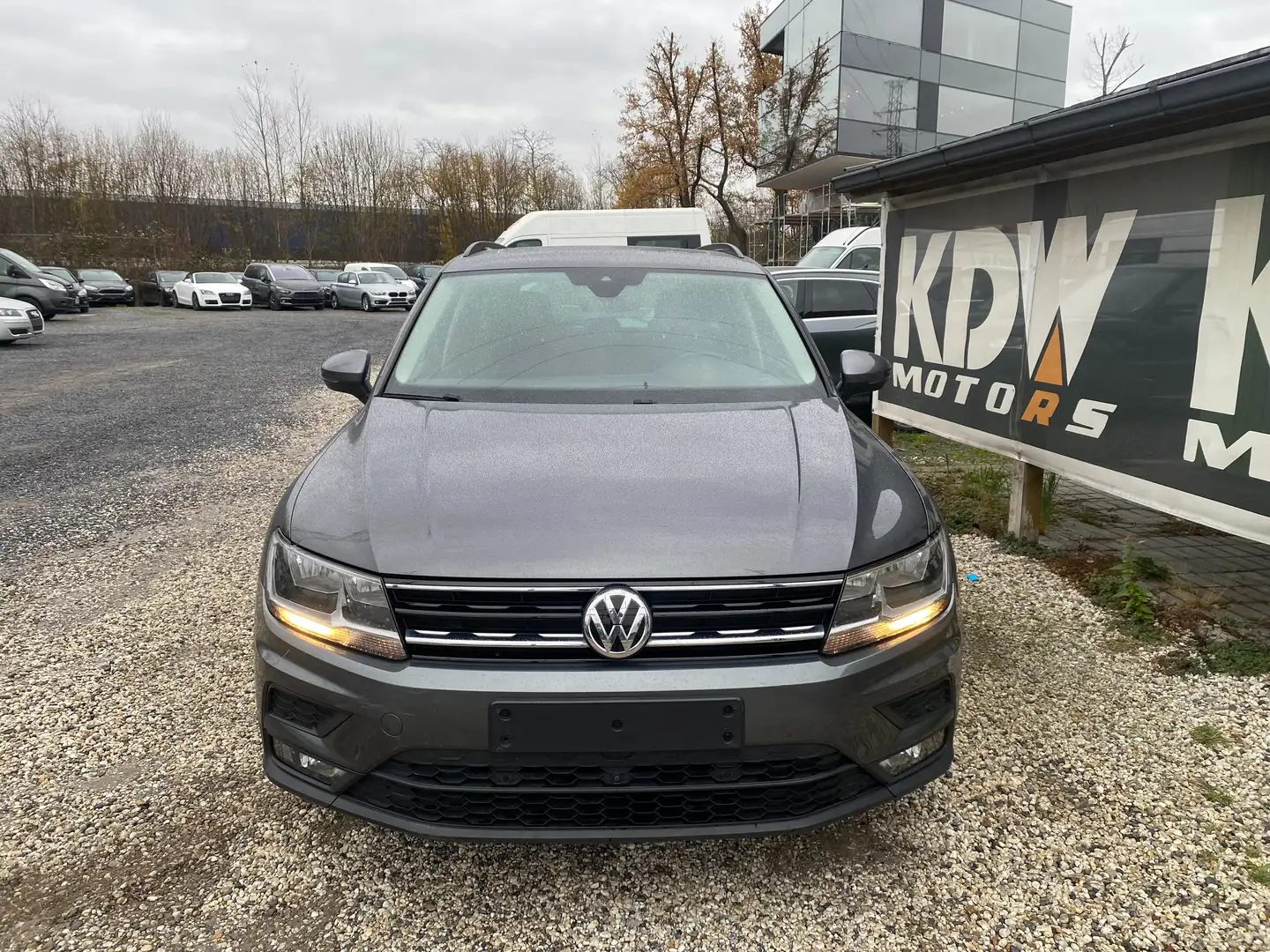 Volkswagen Tiguan Tiguan 1.4 TSI DSG BlueMotion Technology Lounge Gris - 2