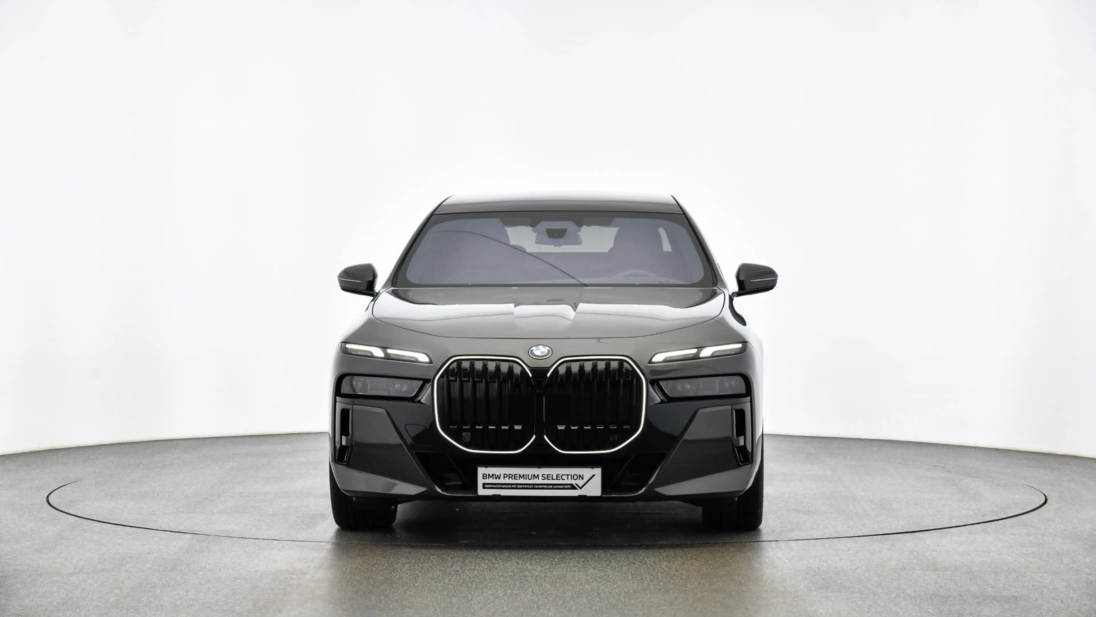 BMW 740 d xDrive Limousine M-Sportpaket Pro — photo 2