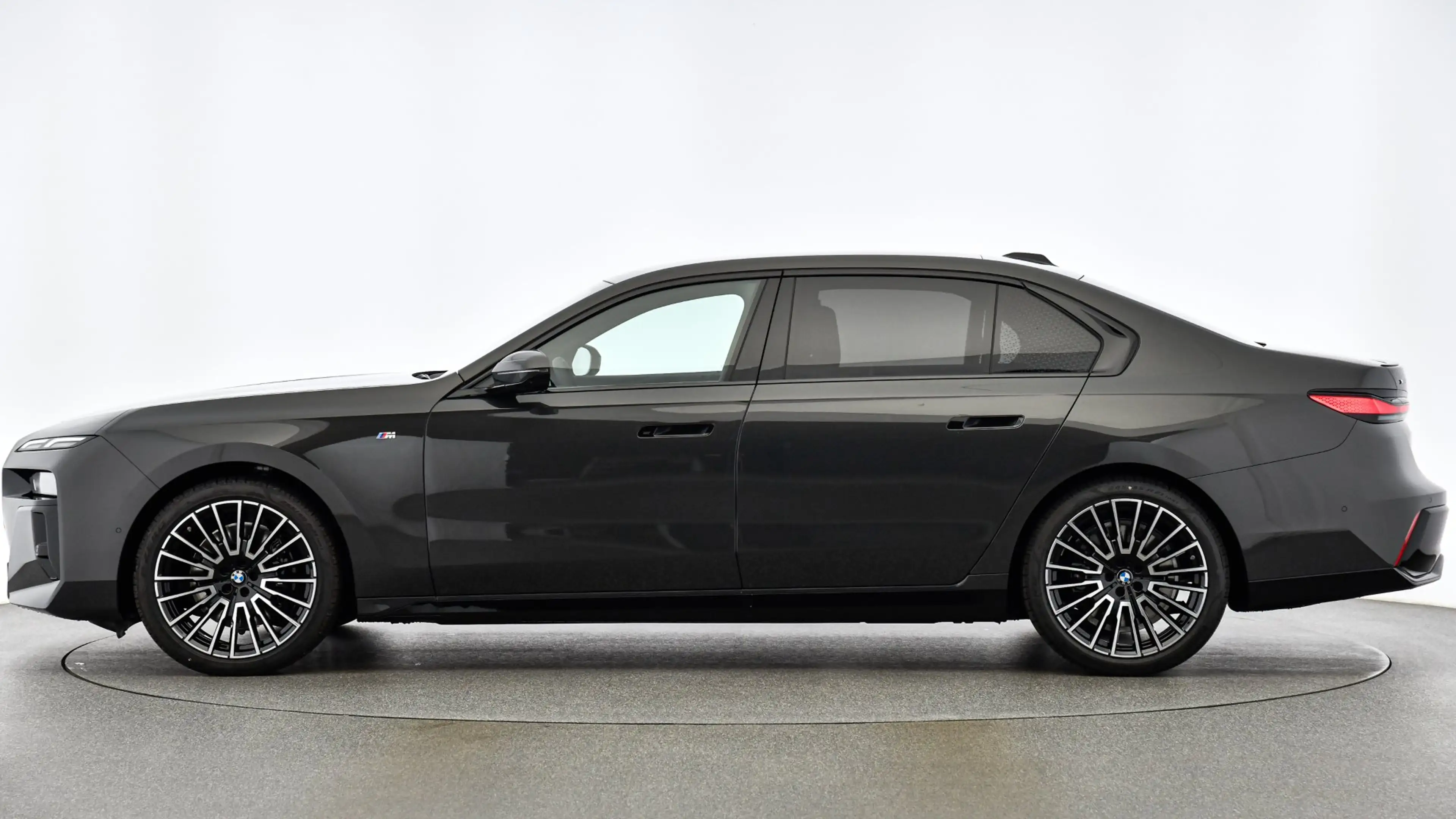 BMW 740 d xDrive Limousine M-Sportpaket Pro — photo 6