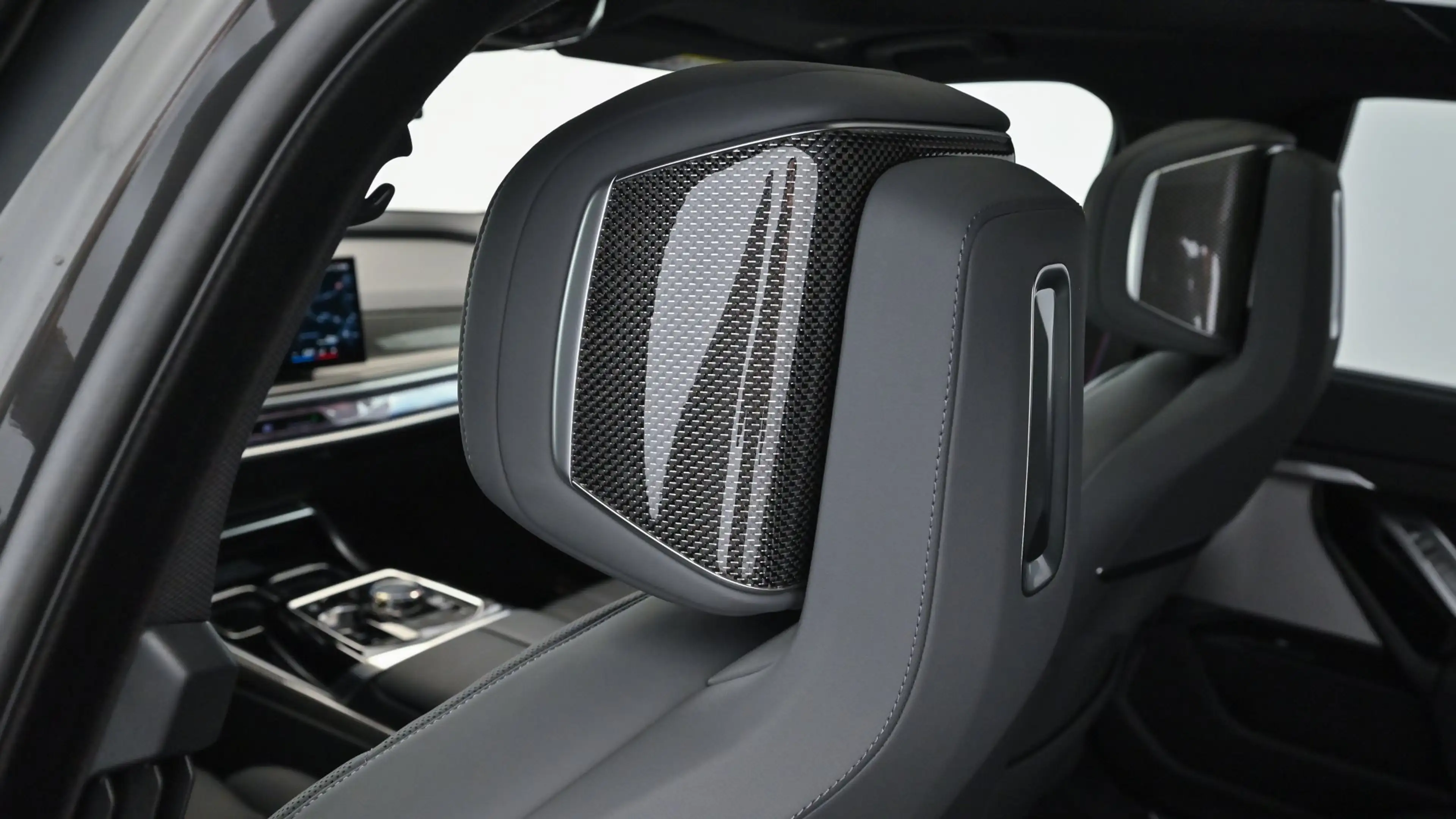 BMW 740 d xDrive Limousine M-Sportpaket Pro — photo 14