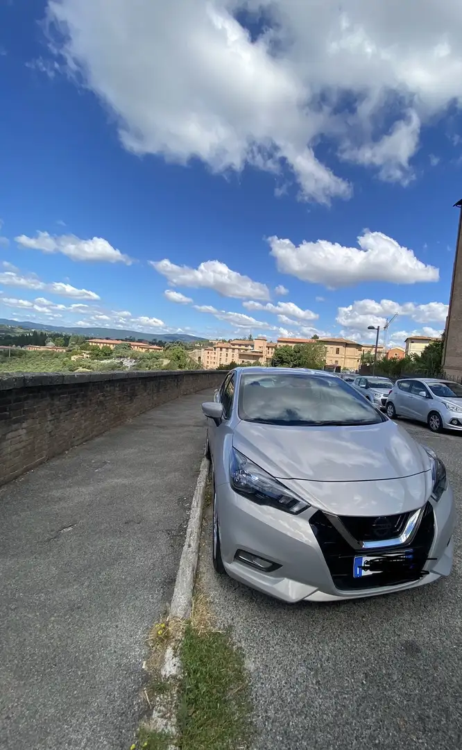 Nissan Micra 1.0 ig-t Tekna 92cv - 1