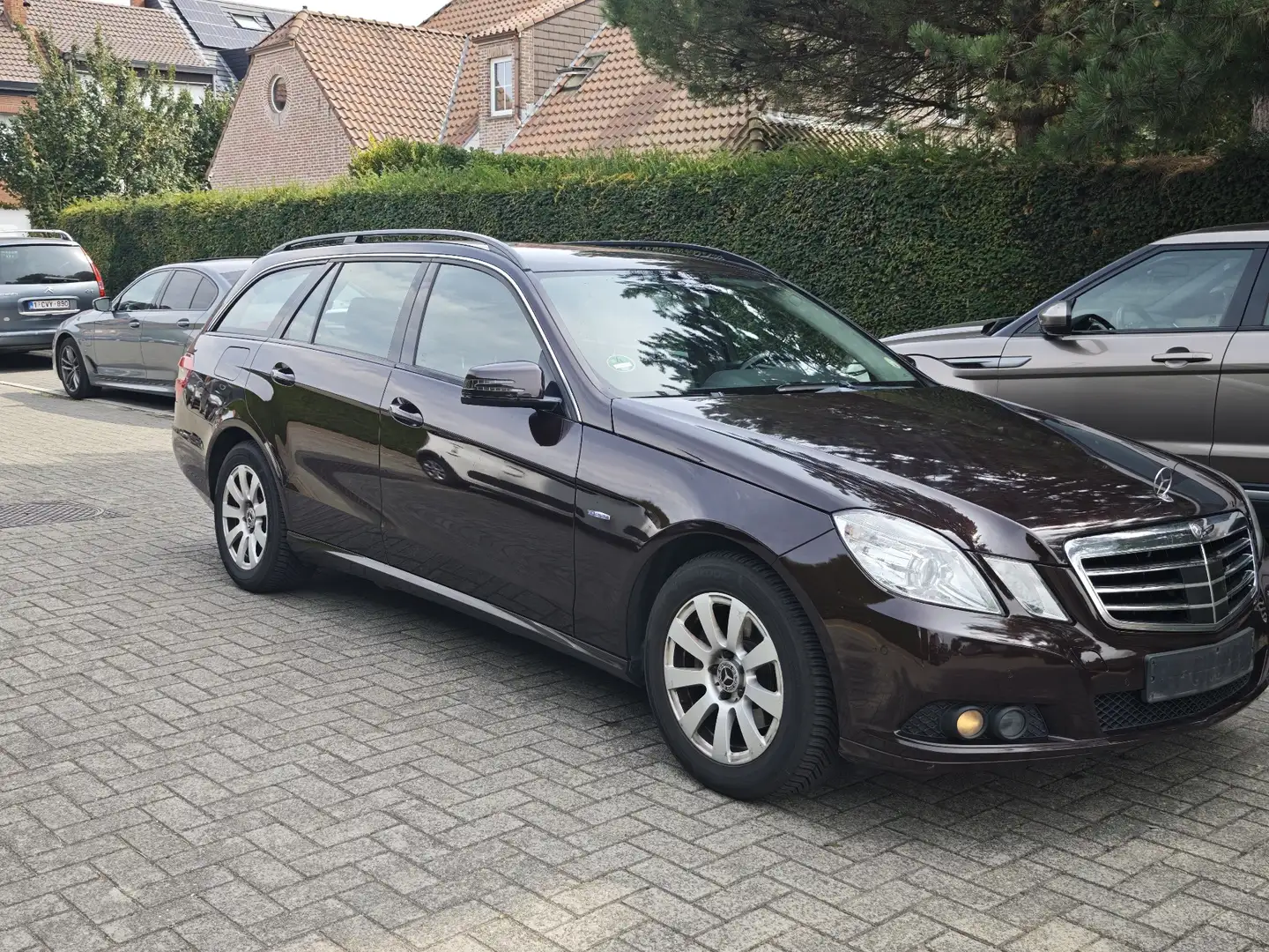 Mercedes-Benz E 220 Classe Break CDI BlueEFFICIENCY Avantgarde Executi Marrón - 1