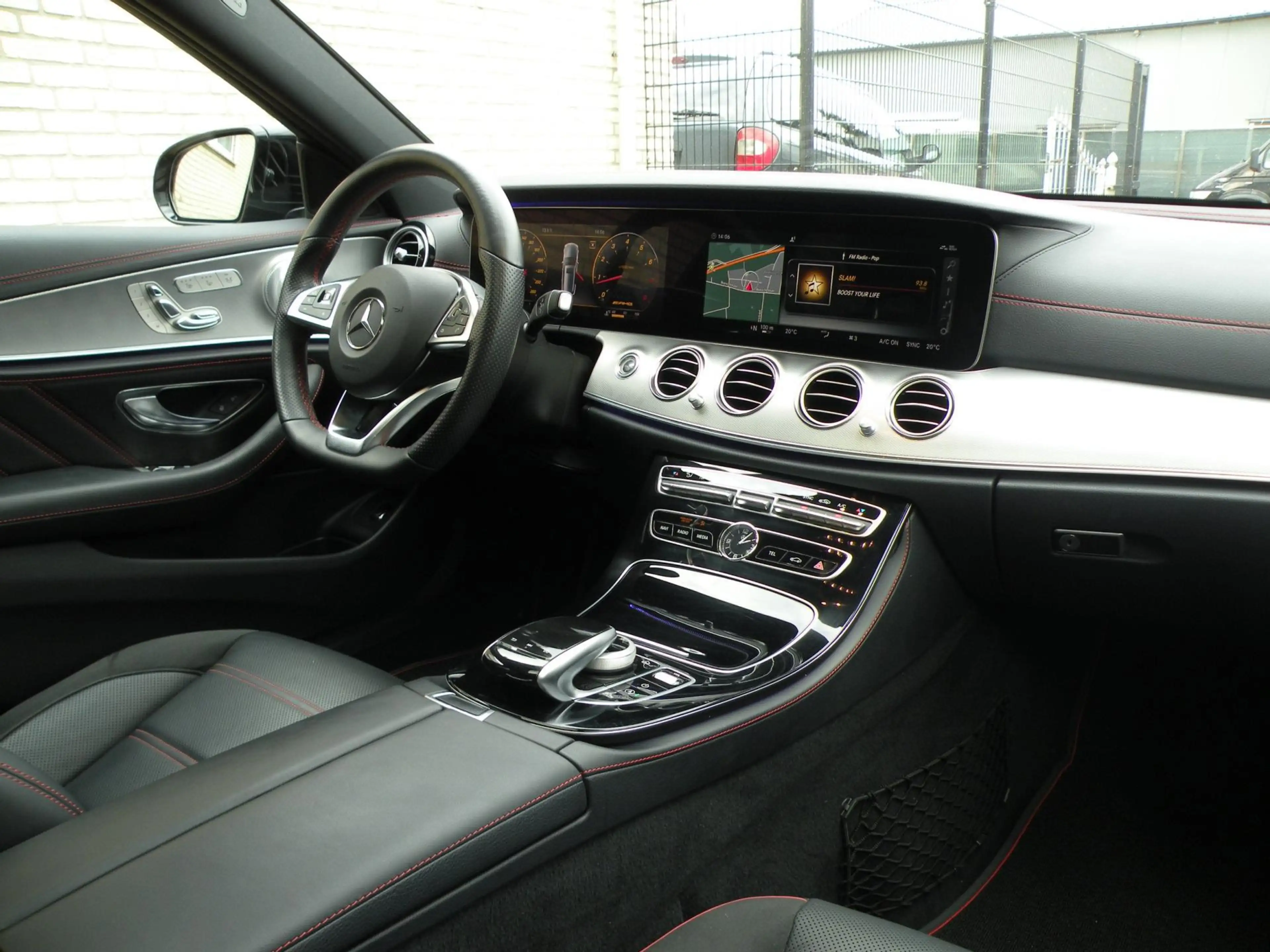 Mercedes-Benz E 43 AMG Estate 4MATIC Premium Plus — photo 17