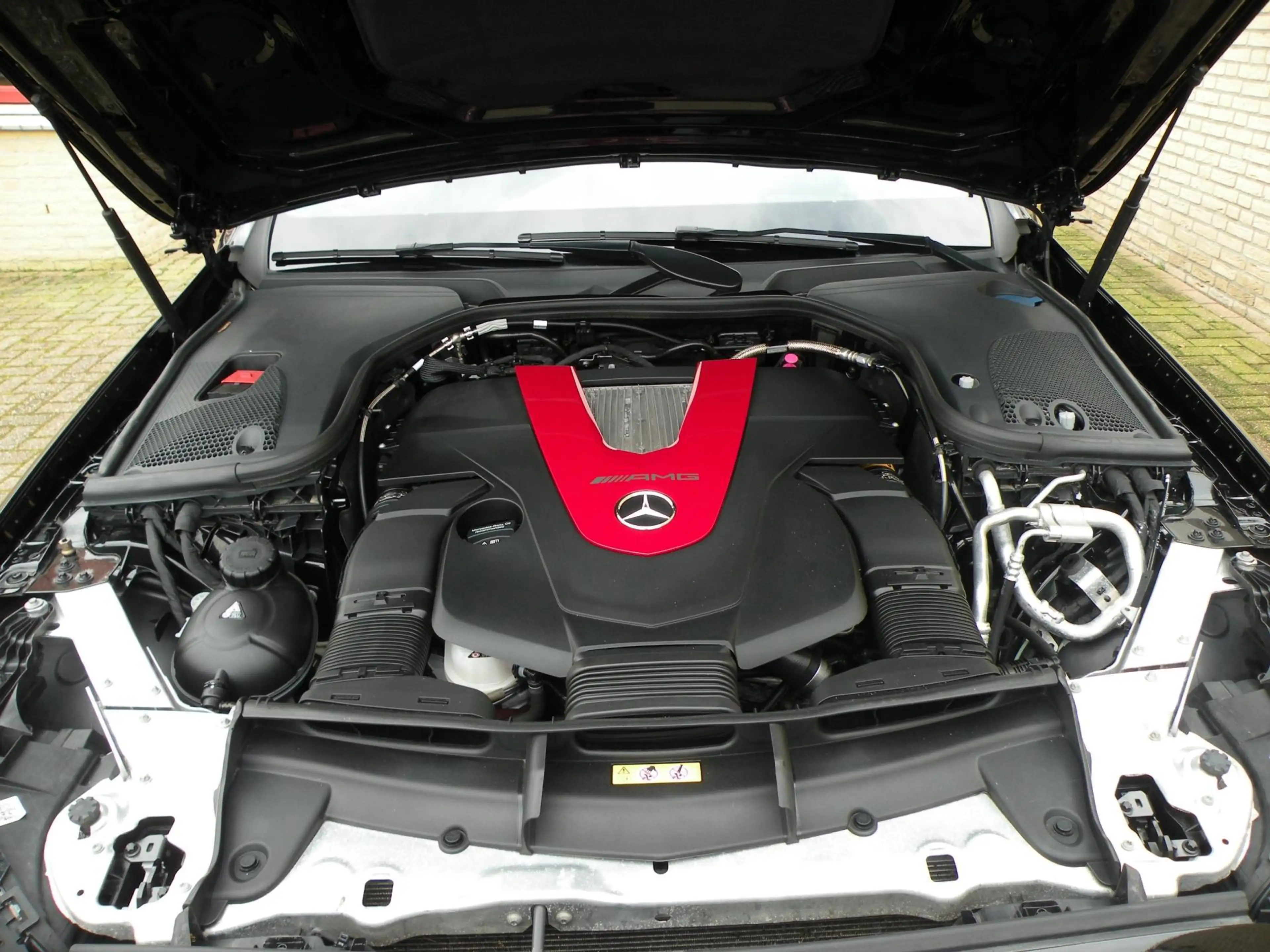 Mercedes-Benz E 43 AMG Estate 4MATIC Premium Plus — photo 11