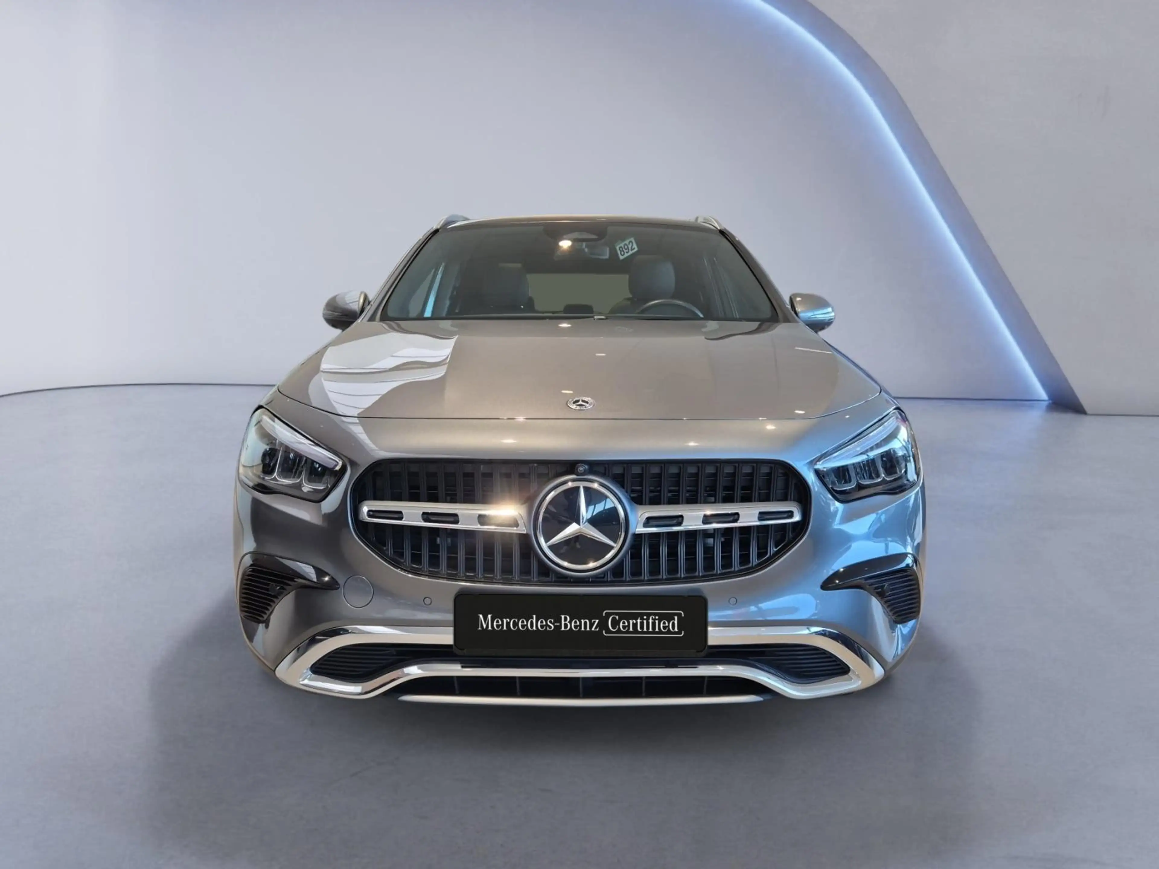 Mercedes-Benz GLA 180 d Business Line — photo 8