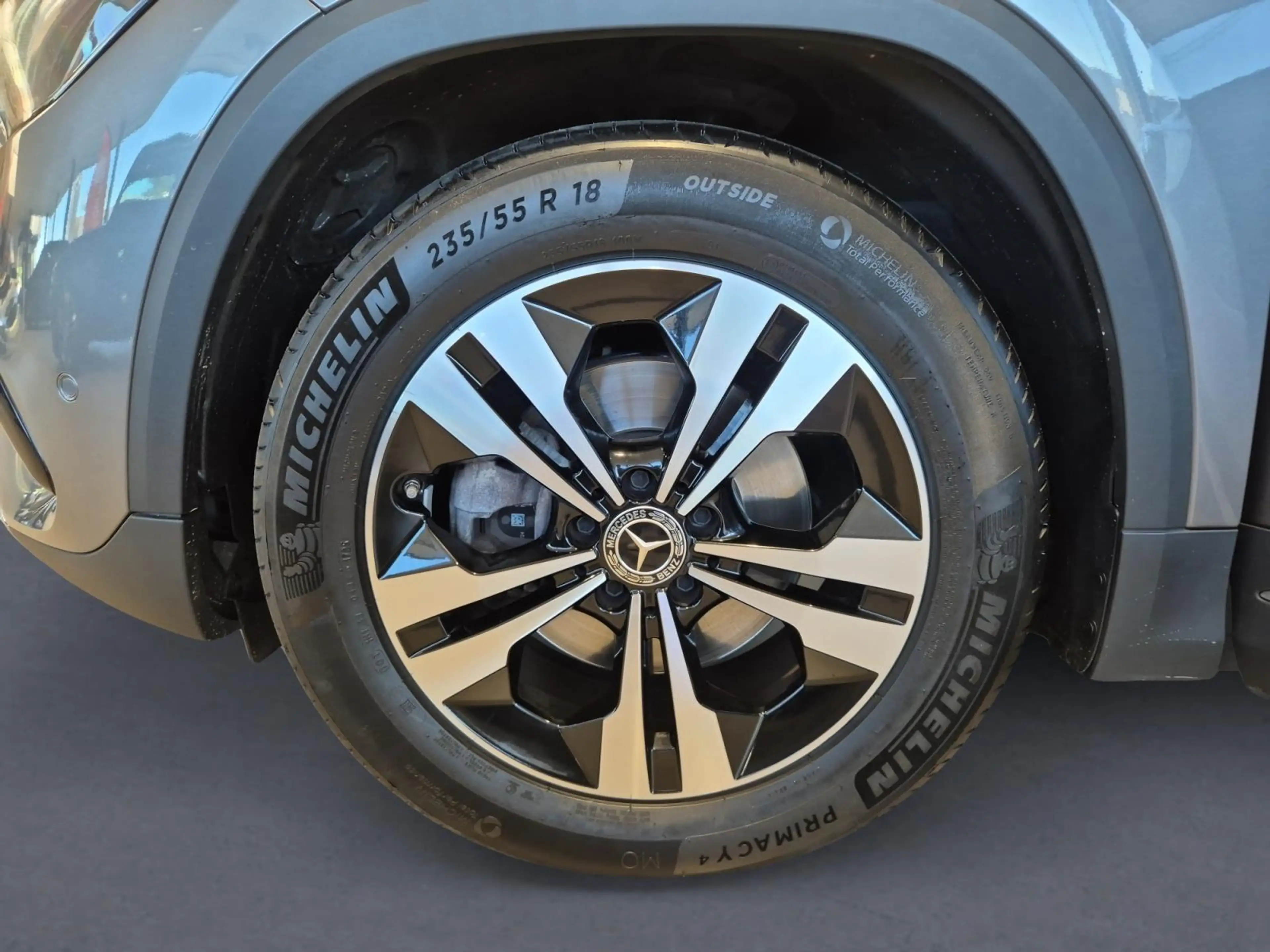 Mercedes-Benz GLA 180 d Business Line — photo 14
