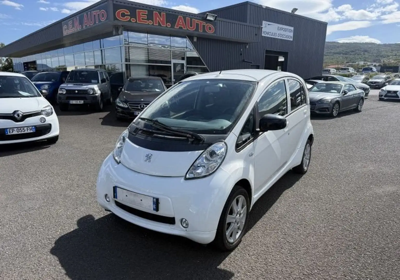 Peugeot iOn ELECTRIQUE ACTIVE Weiß - 1