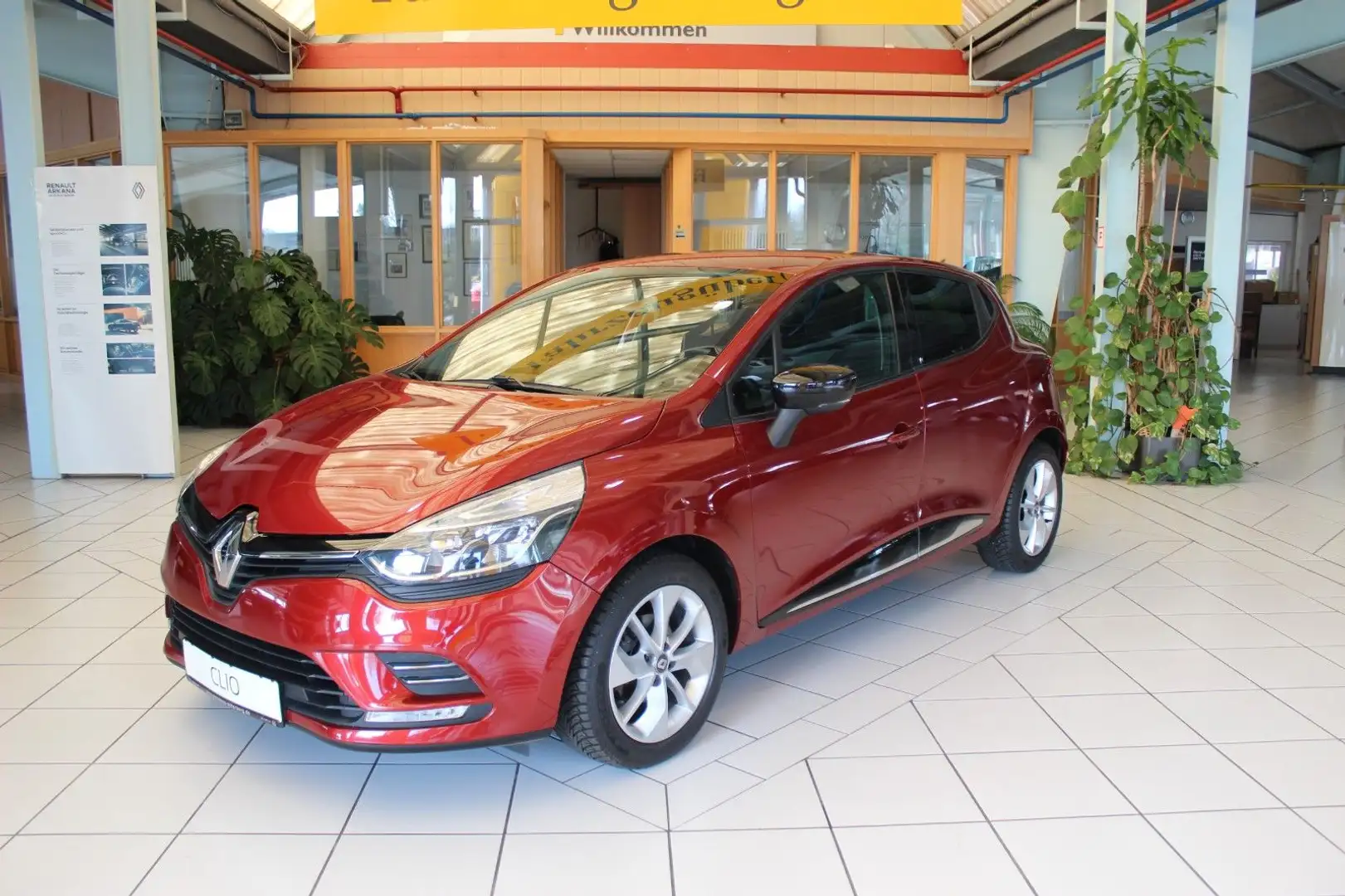Renault Clio IV Limited ENERGY TCe 90 Rot - 2