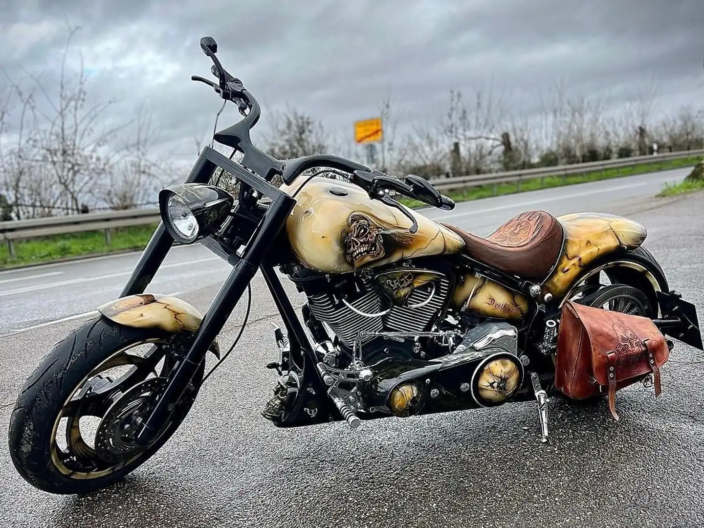 Harley-Davidson Softail Custom Bike/TAUSCH Beżowy - 1