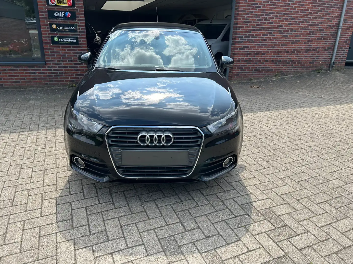 Audi A1 Sportback 1.2 TFSI Attraction Noir - 2
