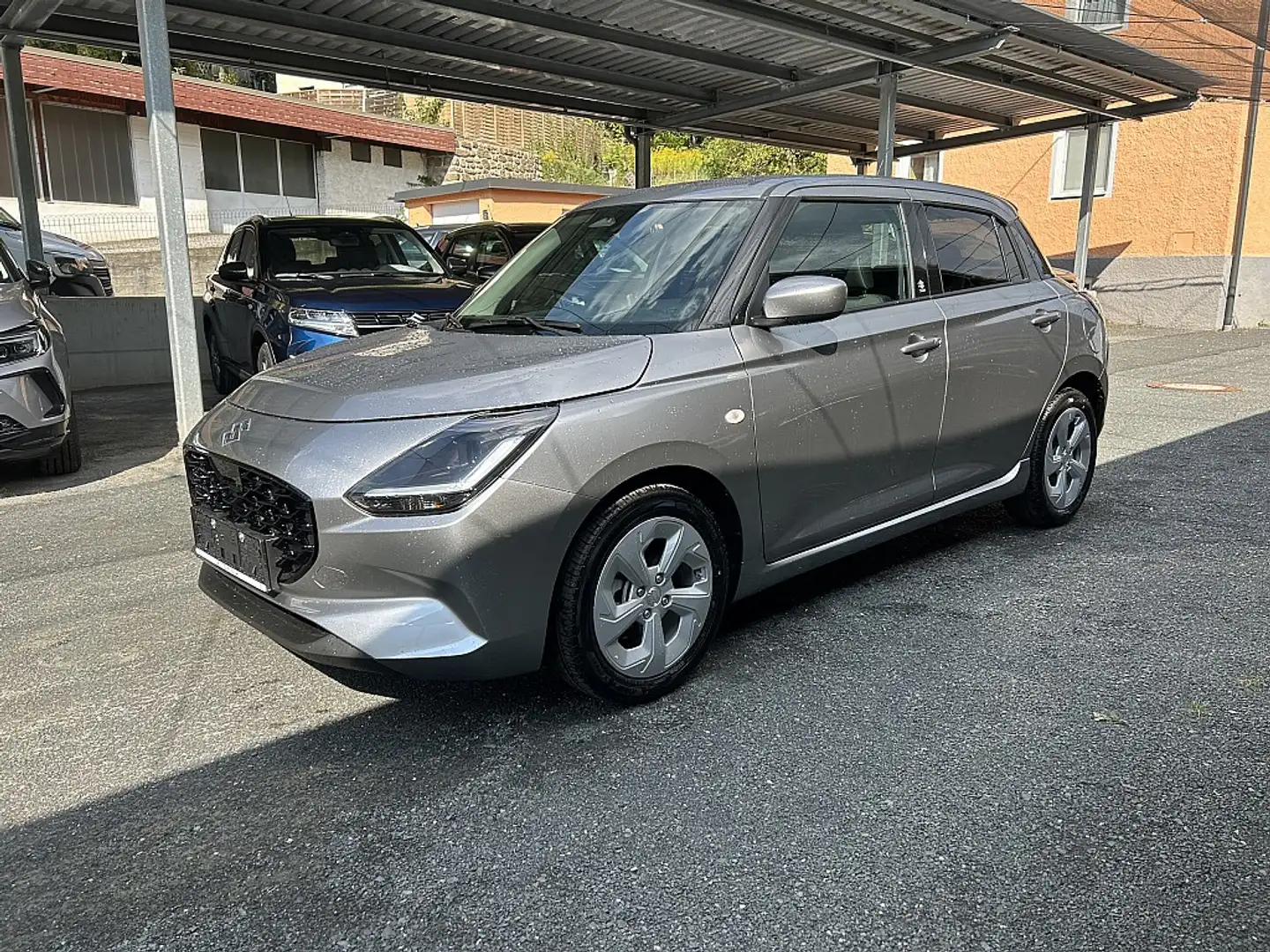 Suzuki Swift 1,2 Hybrid Shine Silber - 1