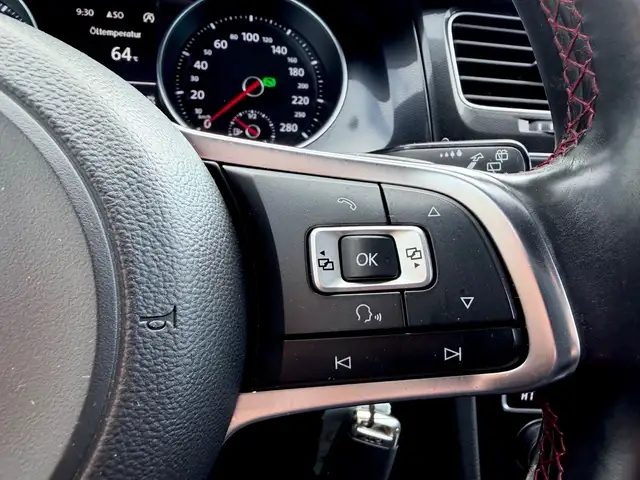 Volkswagen Golf view 14