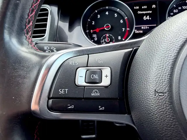 Volkswagen Golf view 13