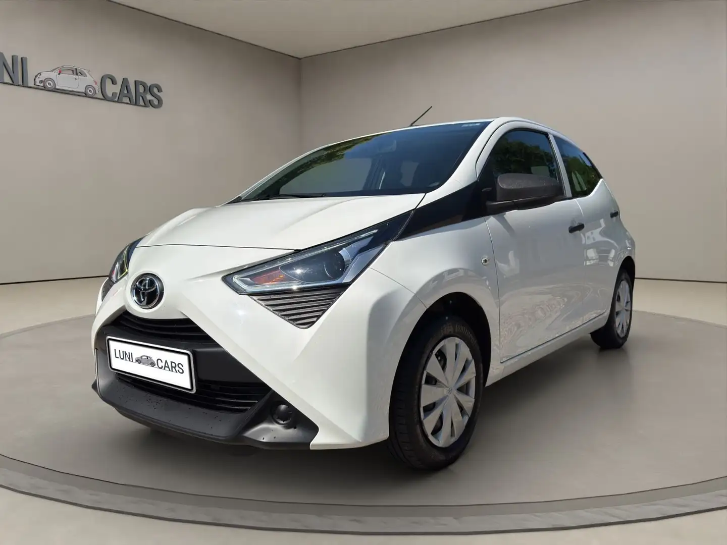 Toyota Aygo AYGO x / Facelift / Toyota Relax Garantie Blanc - 1