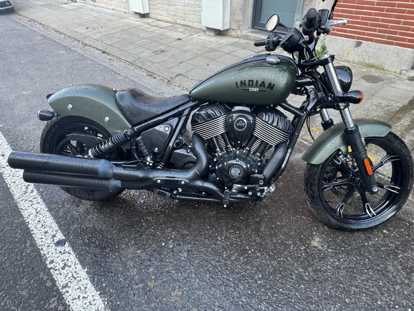 Indian Chief Negru - 1