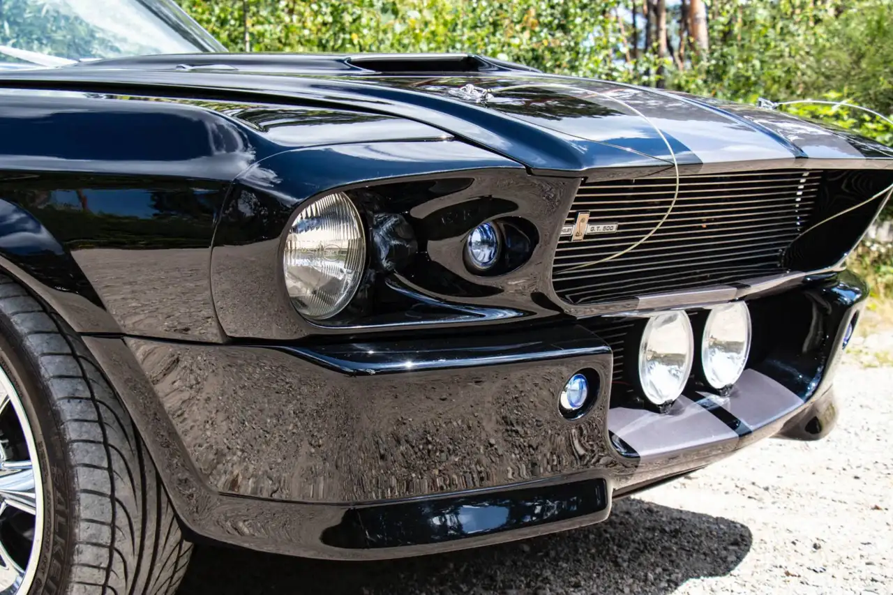 Ford Mustang Une décapotable rare de la série « Classic recreations », en hommage à la célèbre GT500 « Eleanor », foto 7