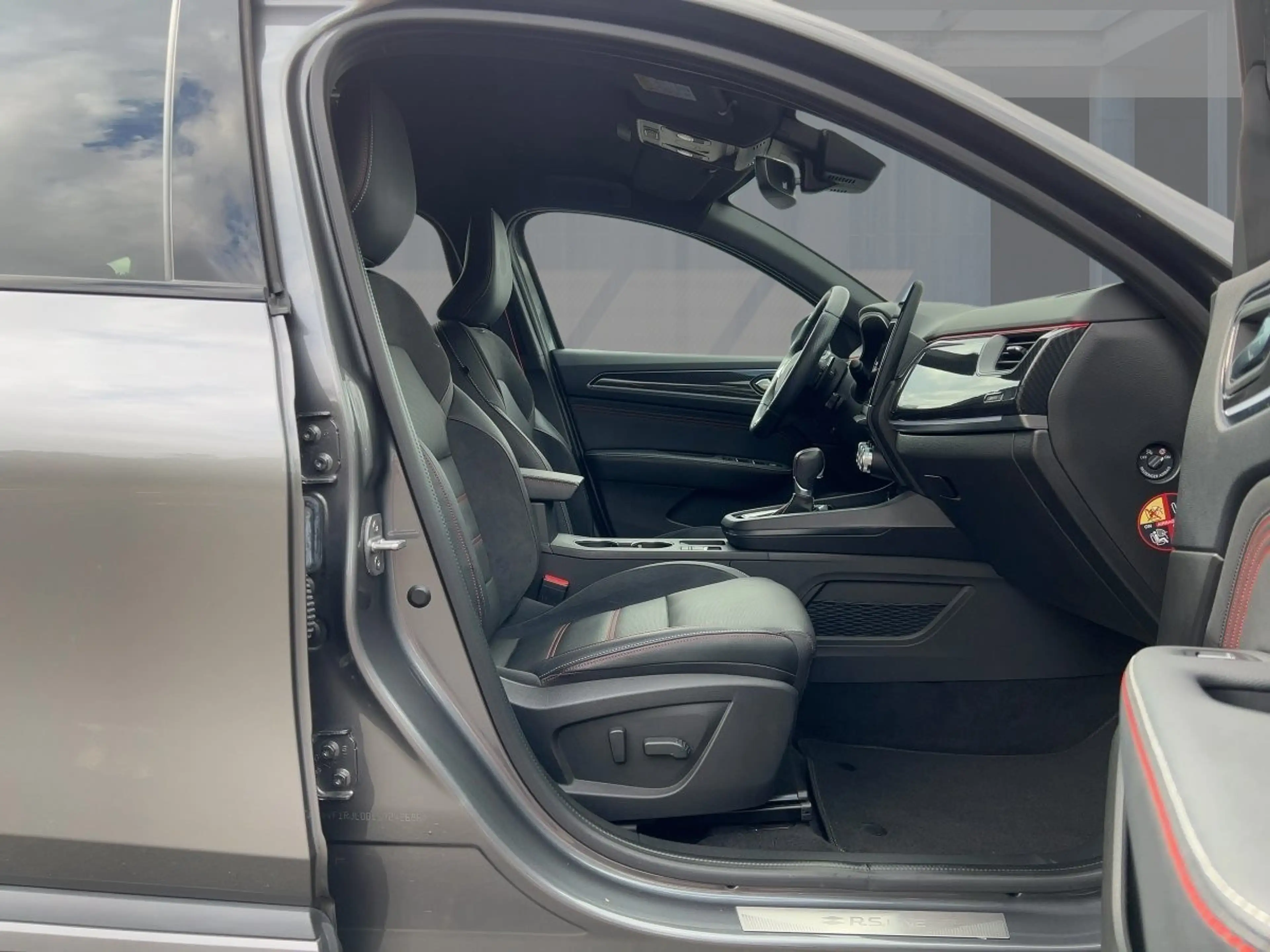 Renault Arkana R.S. LINE TCe 140 EDC SELBSTPARKEND — photo 8