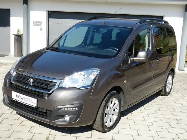 Peugeot Partner Allure Blue HDI 1.6 [AHK/PDC/1. HAND]