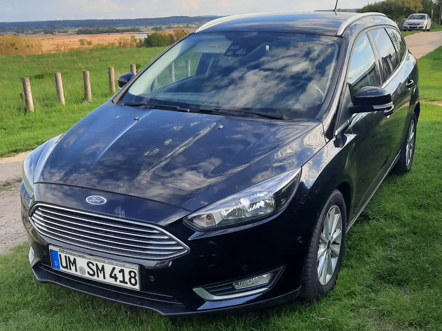 Ford Focus Focus Titanium1.0 EcoBoost Start-Stopp-System TITA Černá - 1