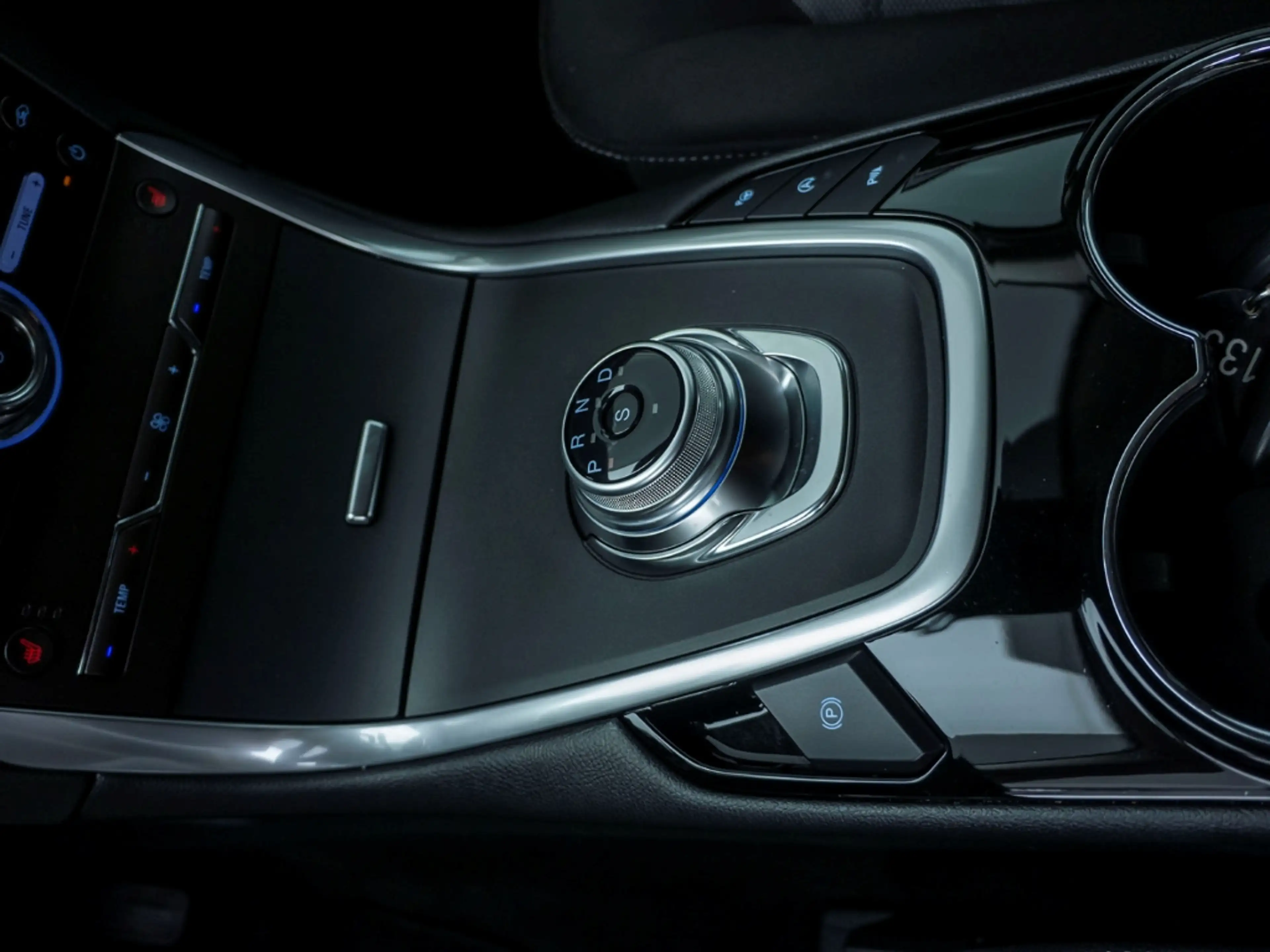 Ford S-Max Titanium AUTOMATIK NAVI SITZHEIZUNG (GW 133) — photo 21