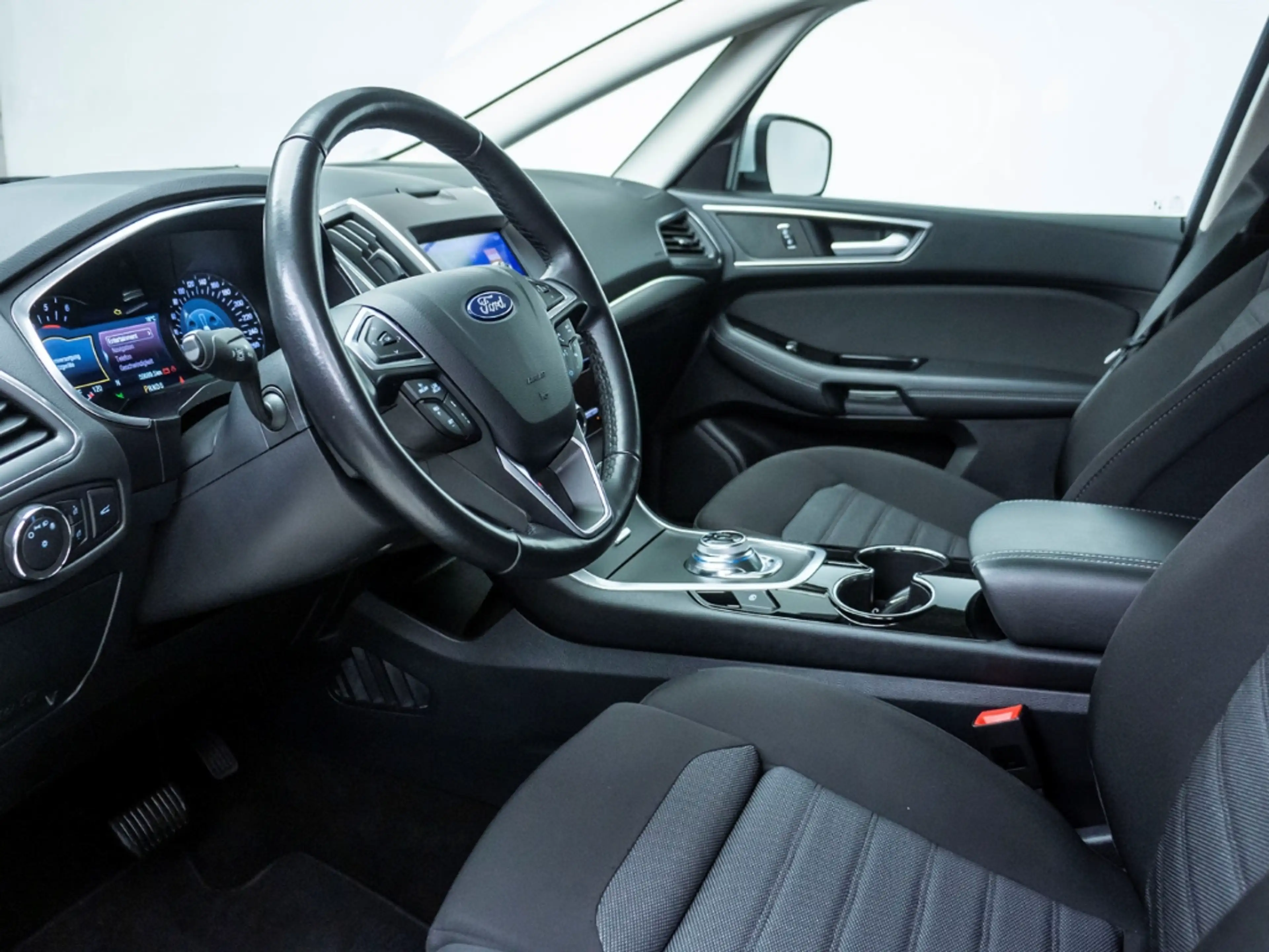 Ford S-Max Titanium AUTOMATIK NAVI SITZHEIZUNG (GW 133) — photo 26