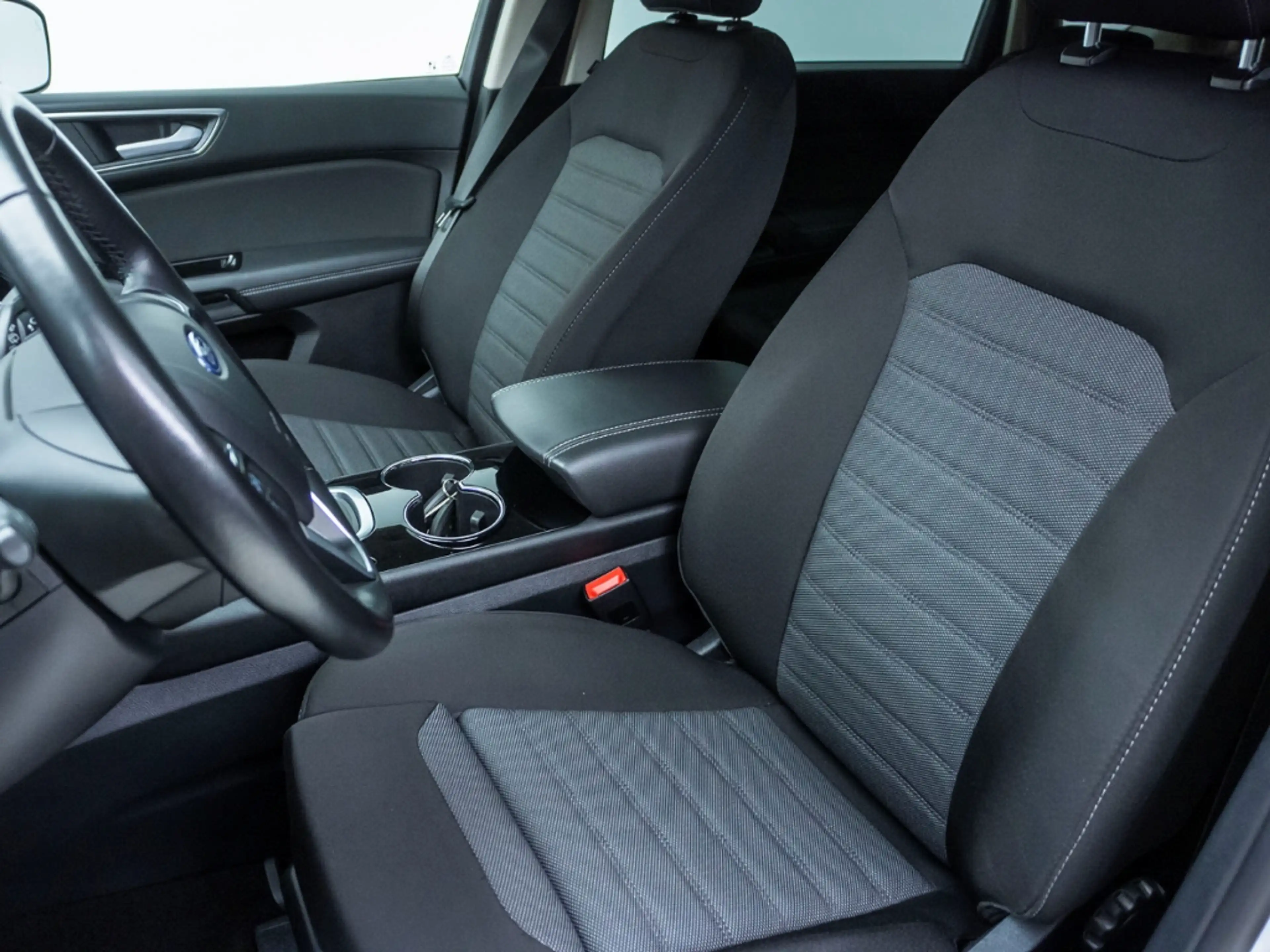 Ford S-Max Titanium AUTOMATIK NAVI SITZHEIZUNG (GW 133) — photo 19