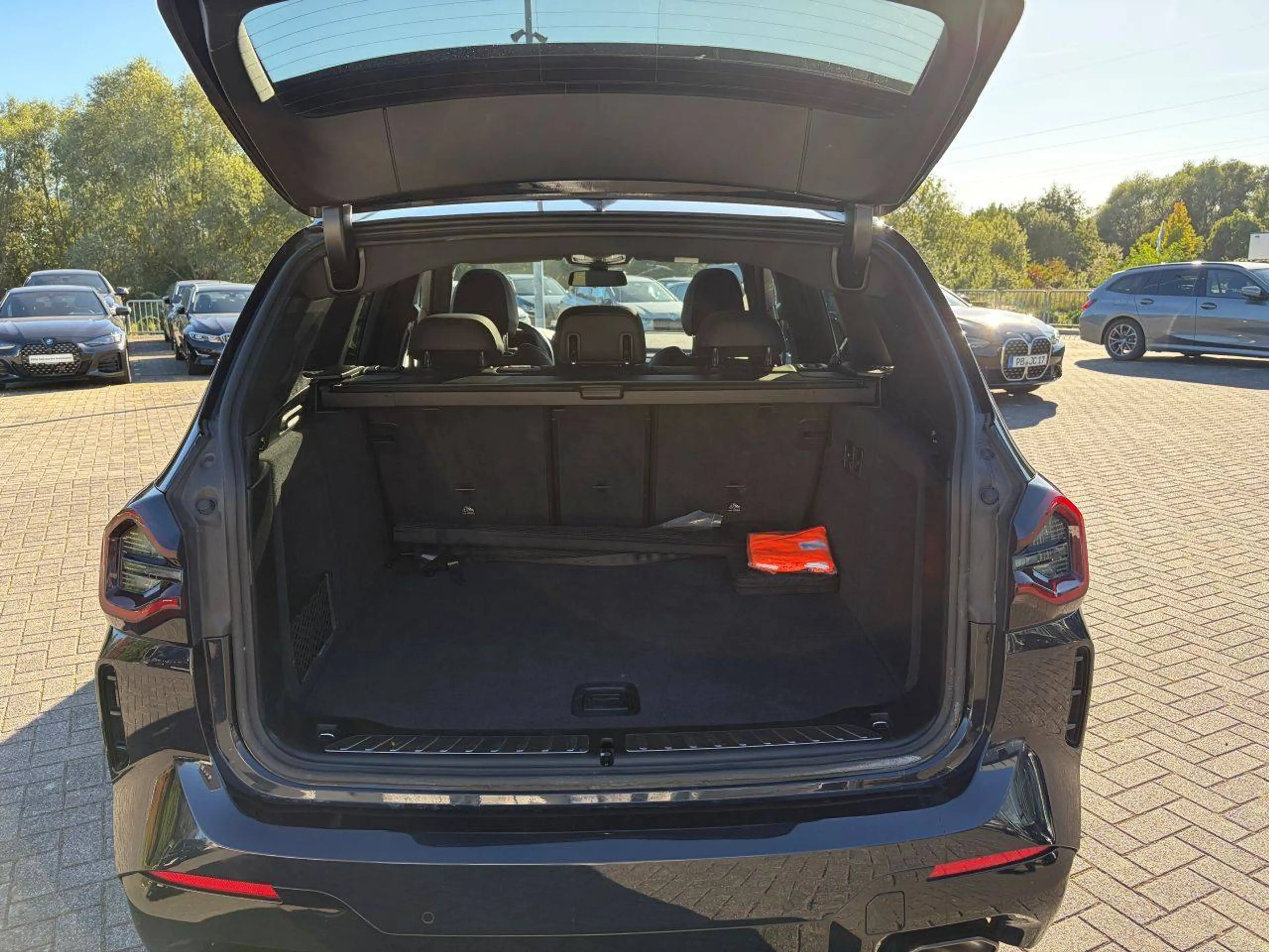 BMW X3 xDrive 30 d M Sport / Laserlicht / AHK / Standheizung — photo 12