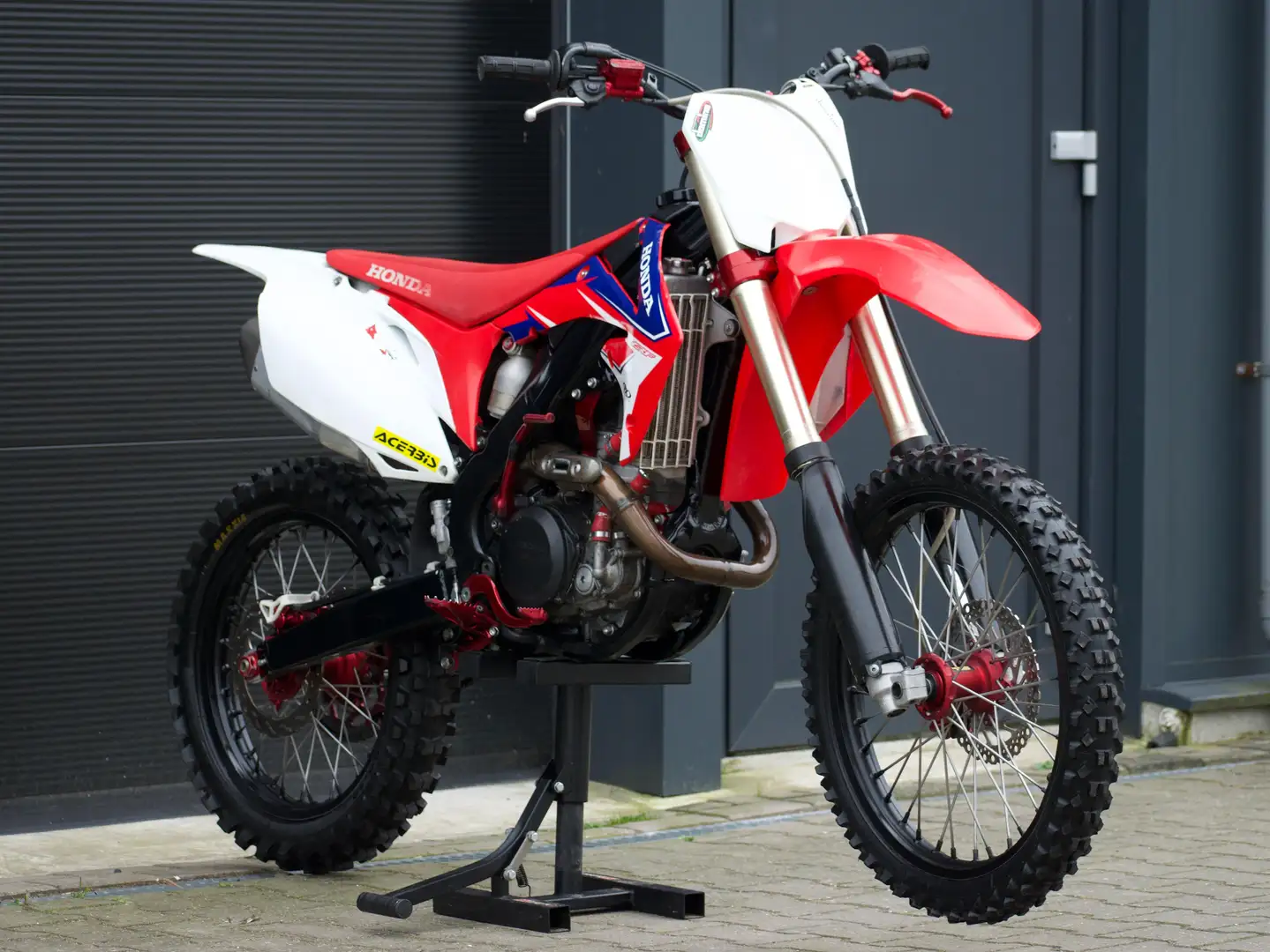 Honda CRF 450 f Rojo - 1