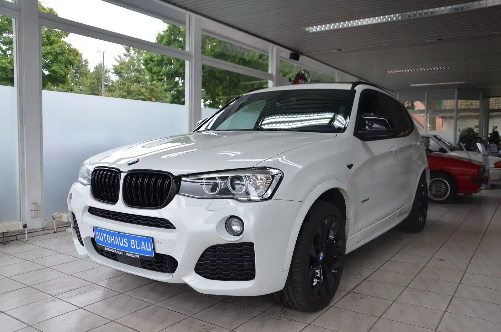 BMW X3 xDrive 28 i xLine *AUTOMATIK*LEDER*PANORAMA* Weiß - 1