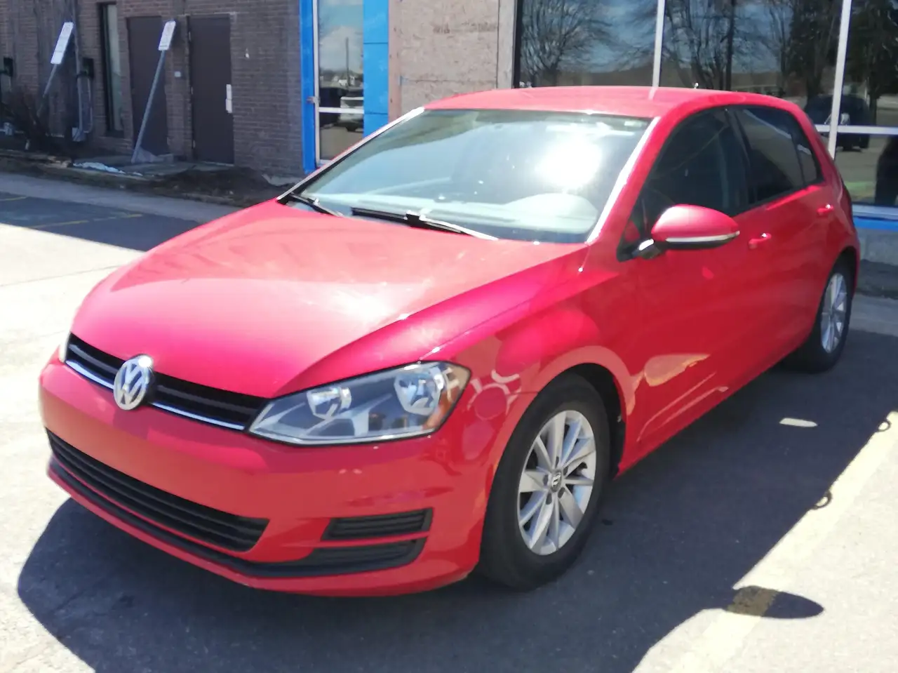 2016 Volkswagen Golf снимка 2016 Volkswagen Golf