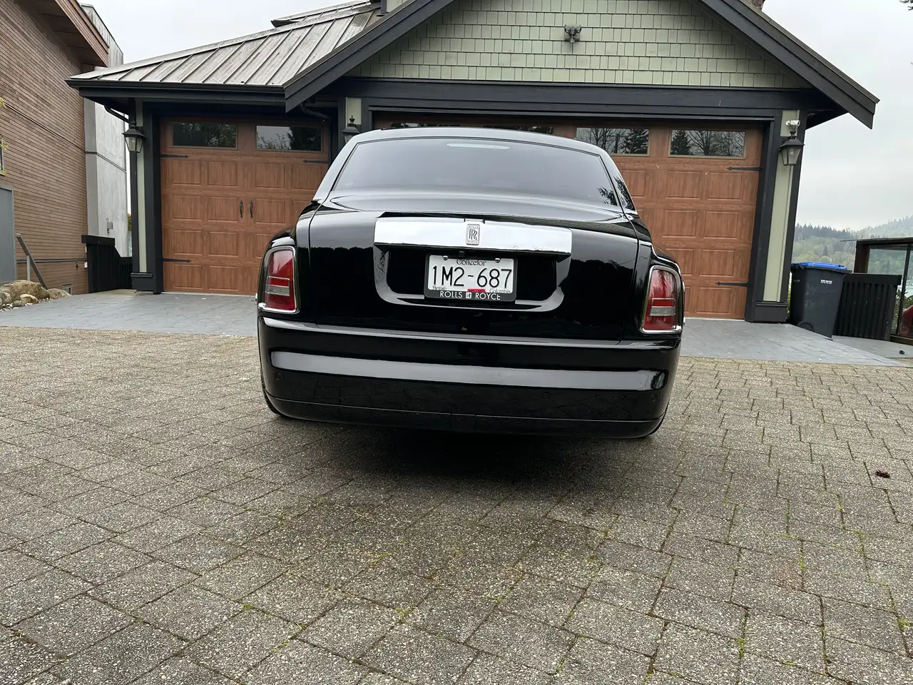 Rolls-Royce Phantom снимка Rolls-Royce Phantom