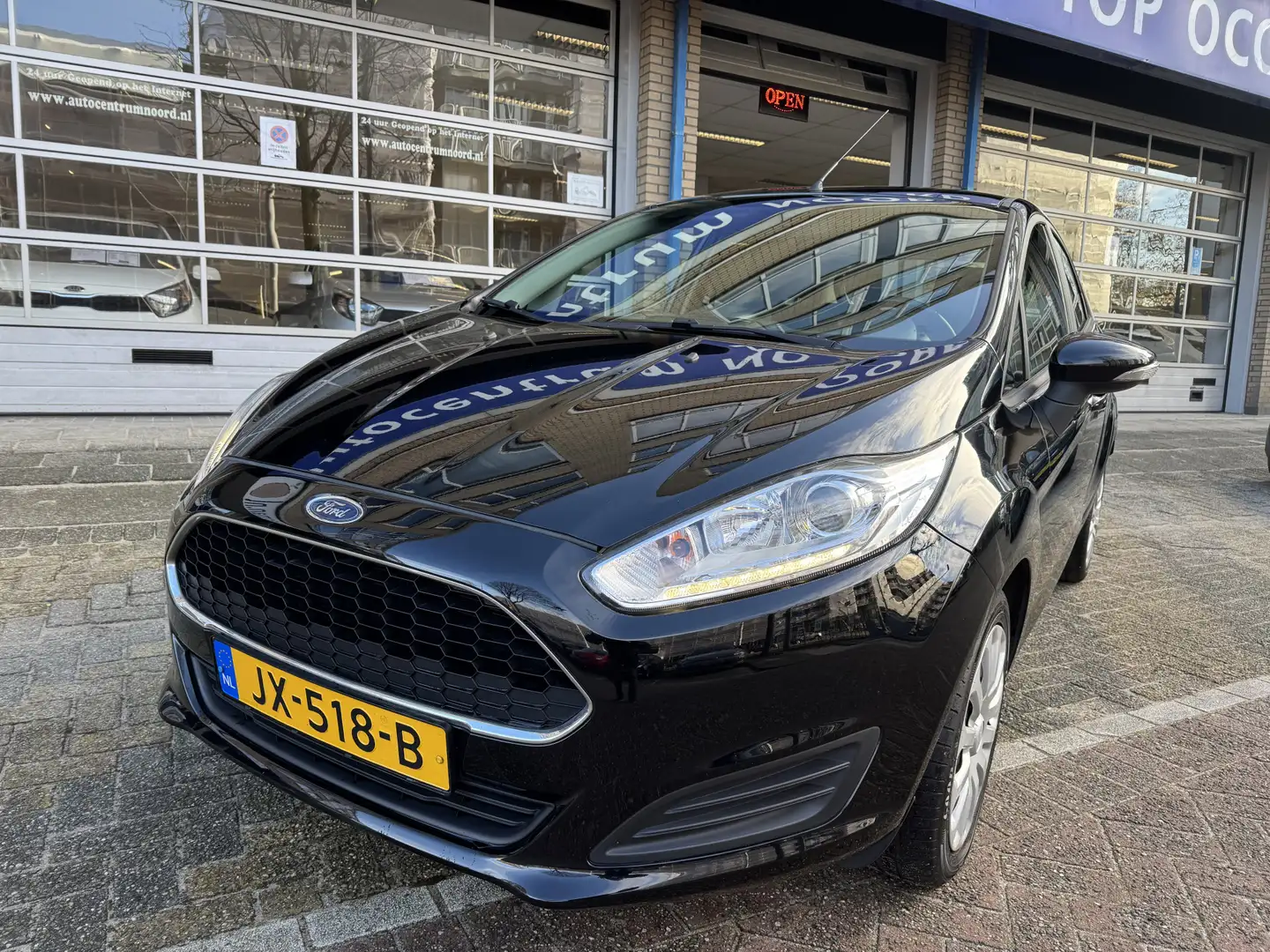 Ford Fiesta 1.0 Style NAP | Navigatie | Airco | 5-Deurs | Deal Noir - 2