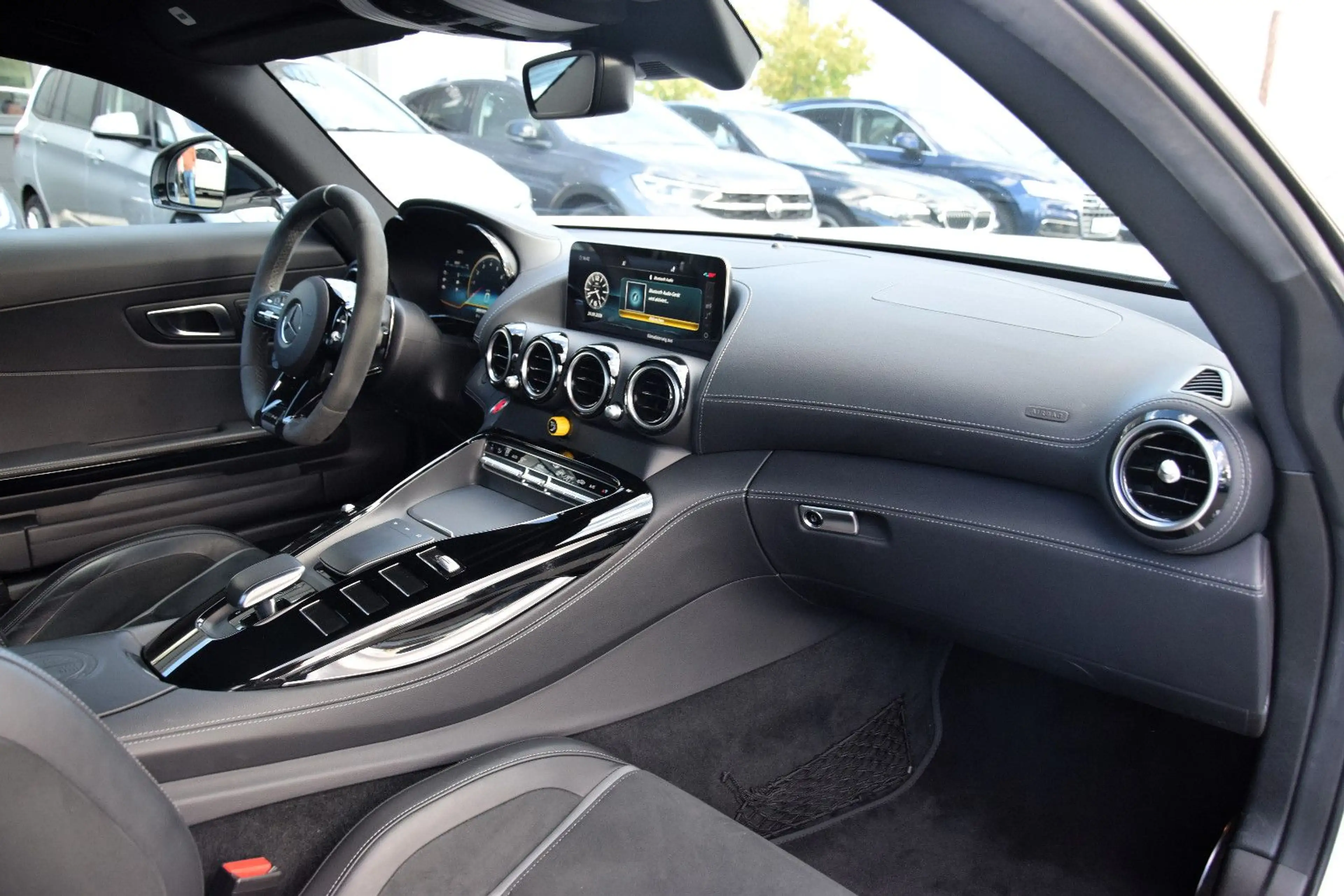 Mercedes-Benz AMG GT — photo 14