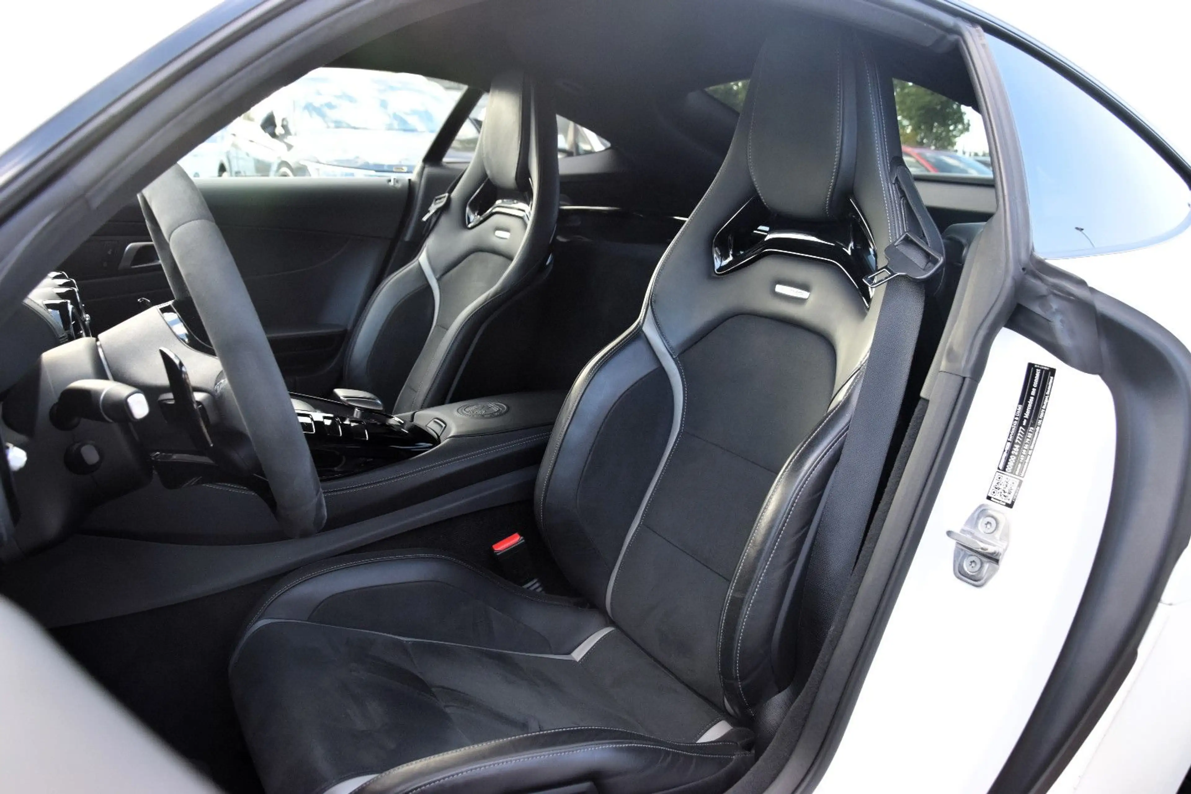 Mercedes-Benz AMG GT — photo 13