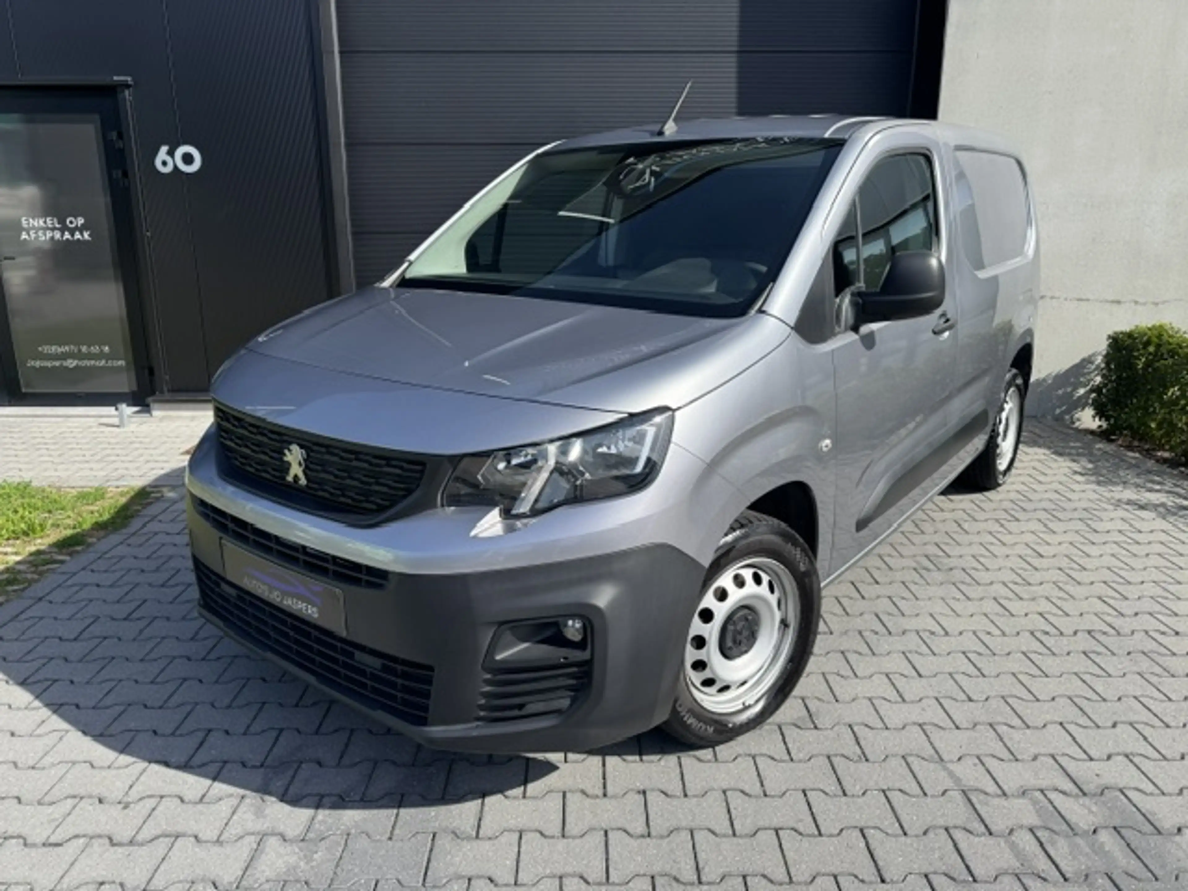 Peugeot Partner 1.5 BlueHDi L1 / Automaat / 3 pl