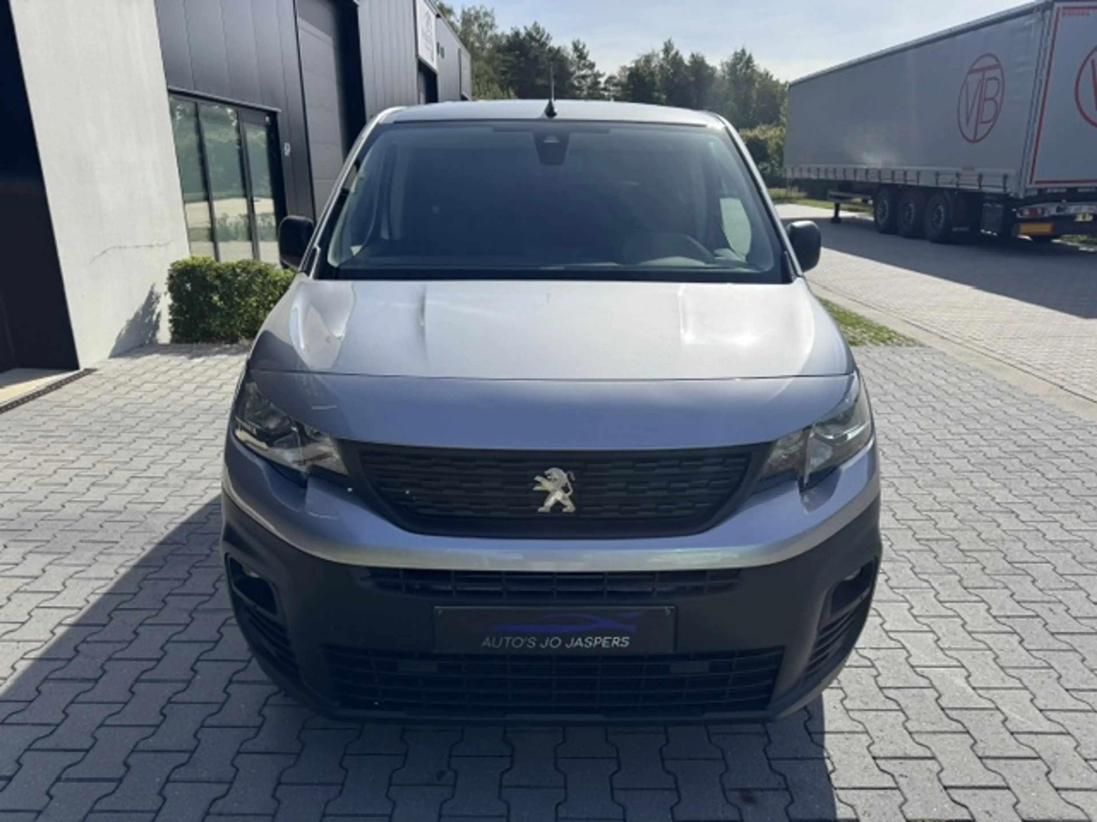 Peugeot Partner 1.5 BlueHDi L1 / Automaat / 3 pl — photo 9