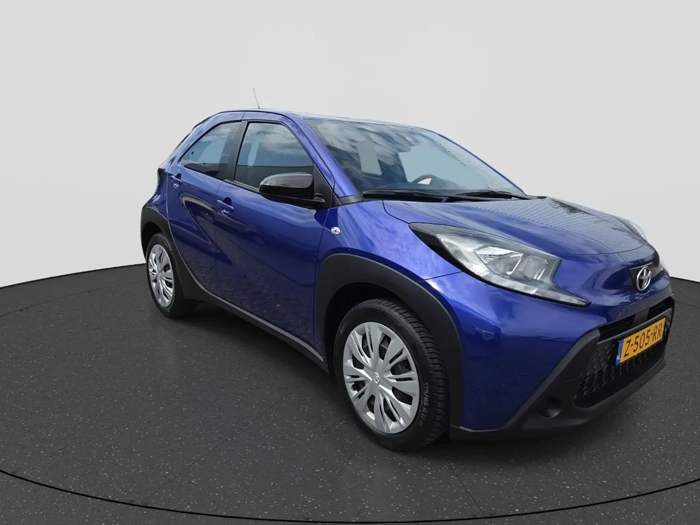 Toyota Aygo X 1.0 VVT-i MT Play Bleu - 2