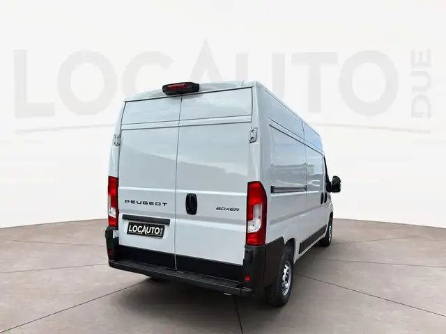 Peugeot Boxer view 4