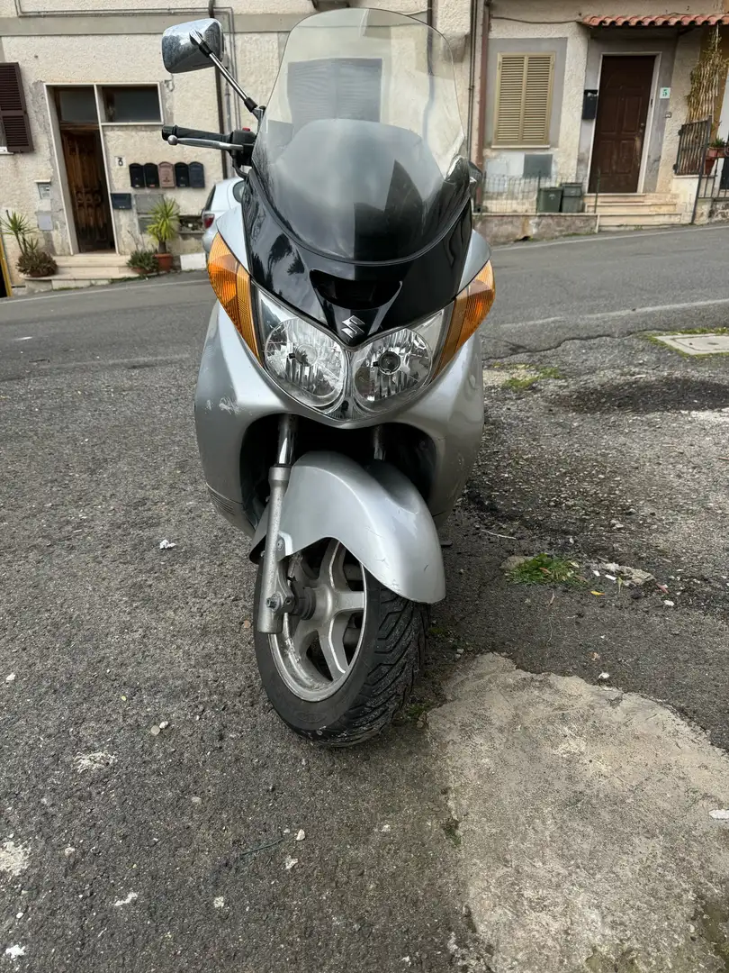 Suzuki Burgman 400 Plateado - 2