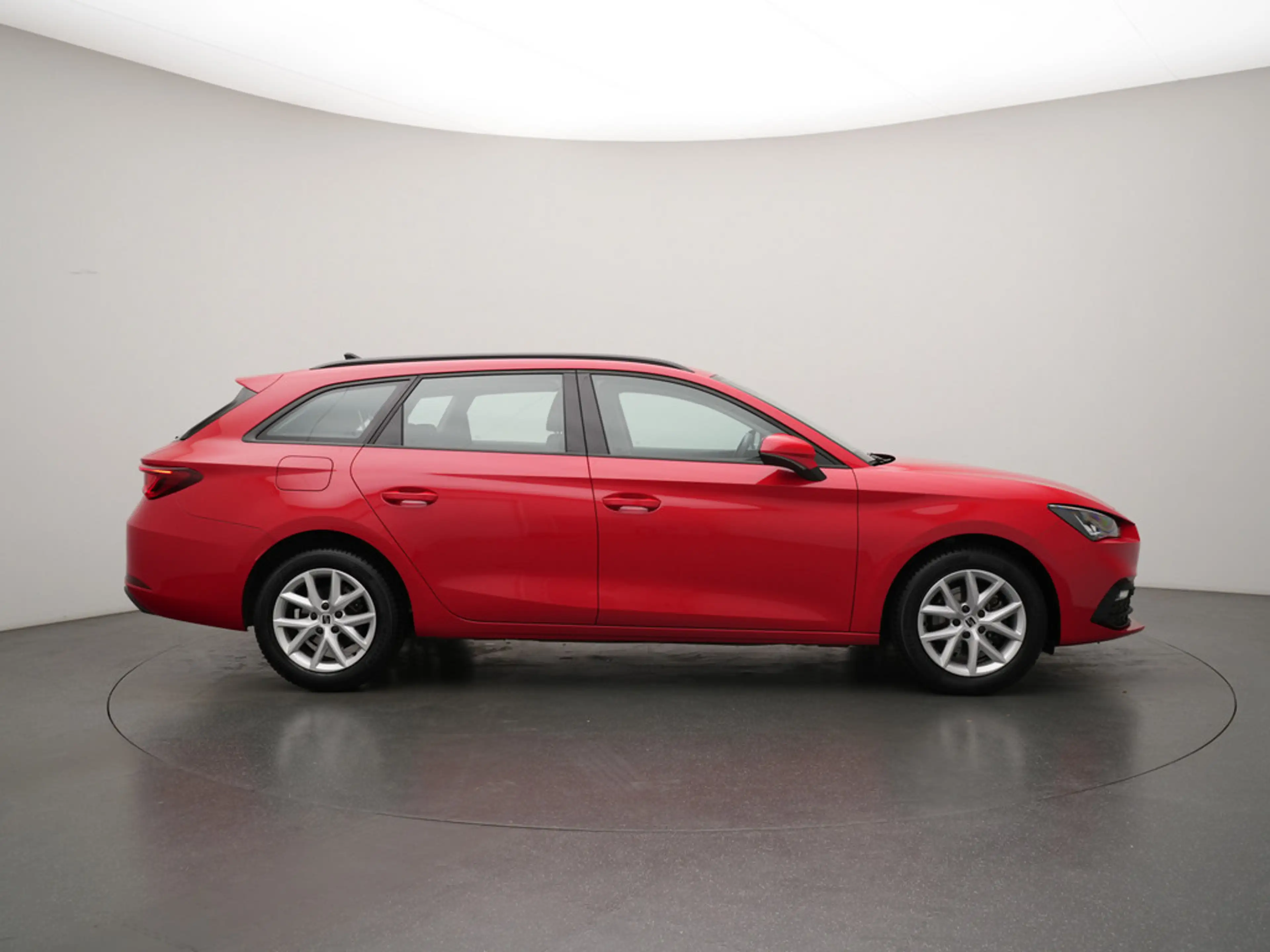 SEAT Leon ST Style VIRT CARPLAY PDC LED KLIMA — photo 3