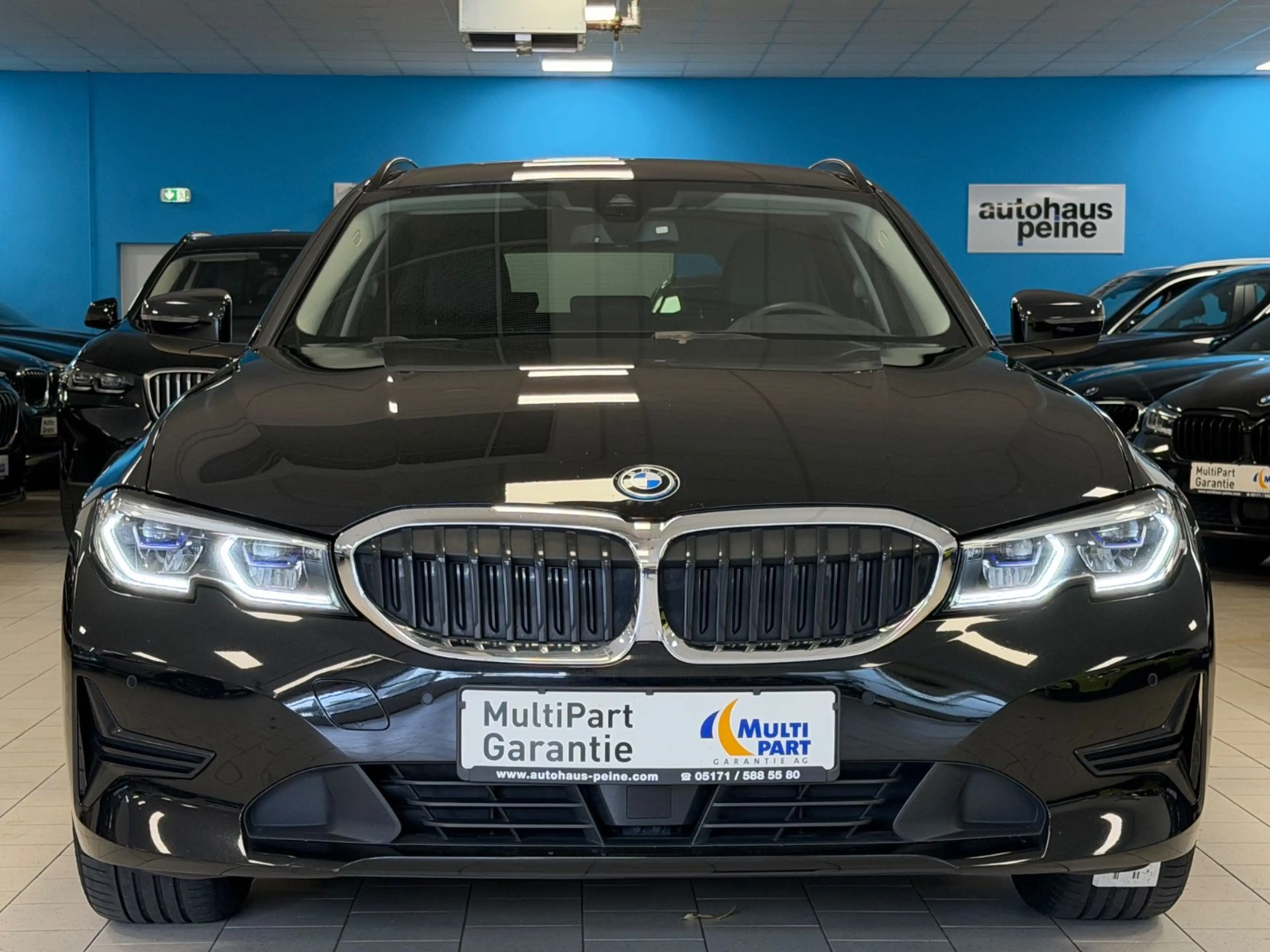 BMW 330 e xDriveLaser/KeyL/HUD/AHK/St&Go/Park&DrivAss — photo 5
