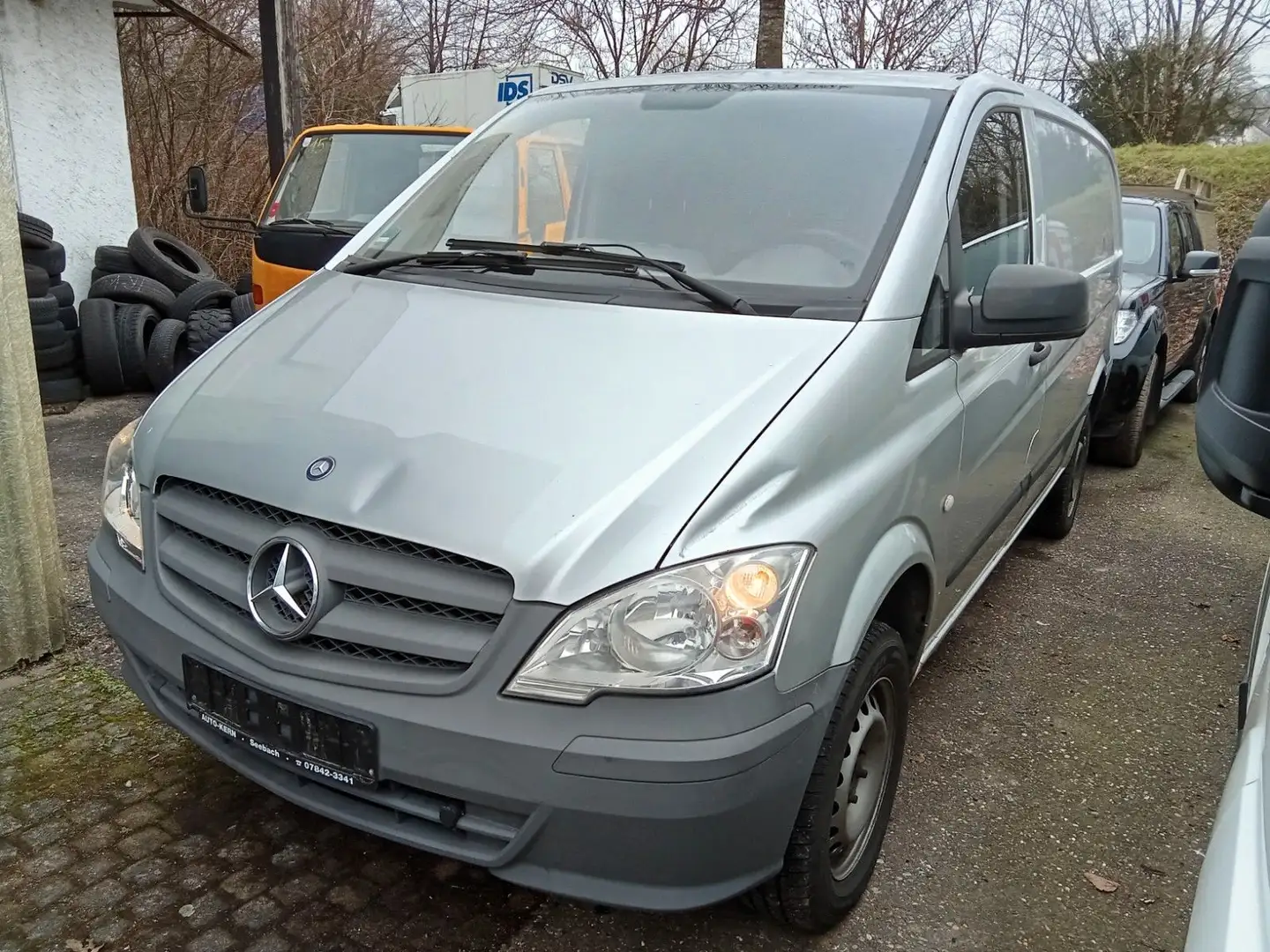 Mercedes-Benz Vito Kühlkasten 4x4 Grau - 1
