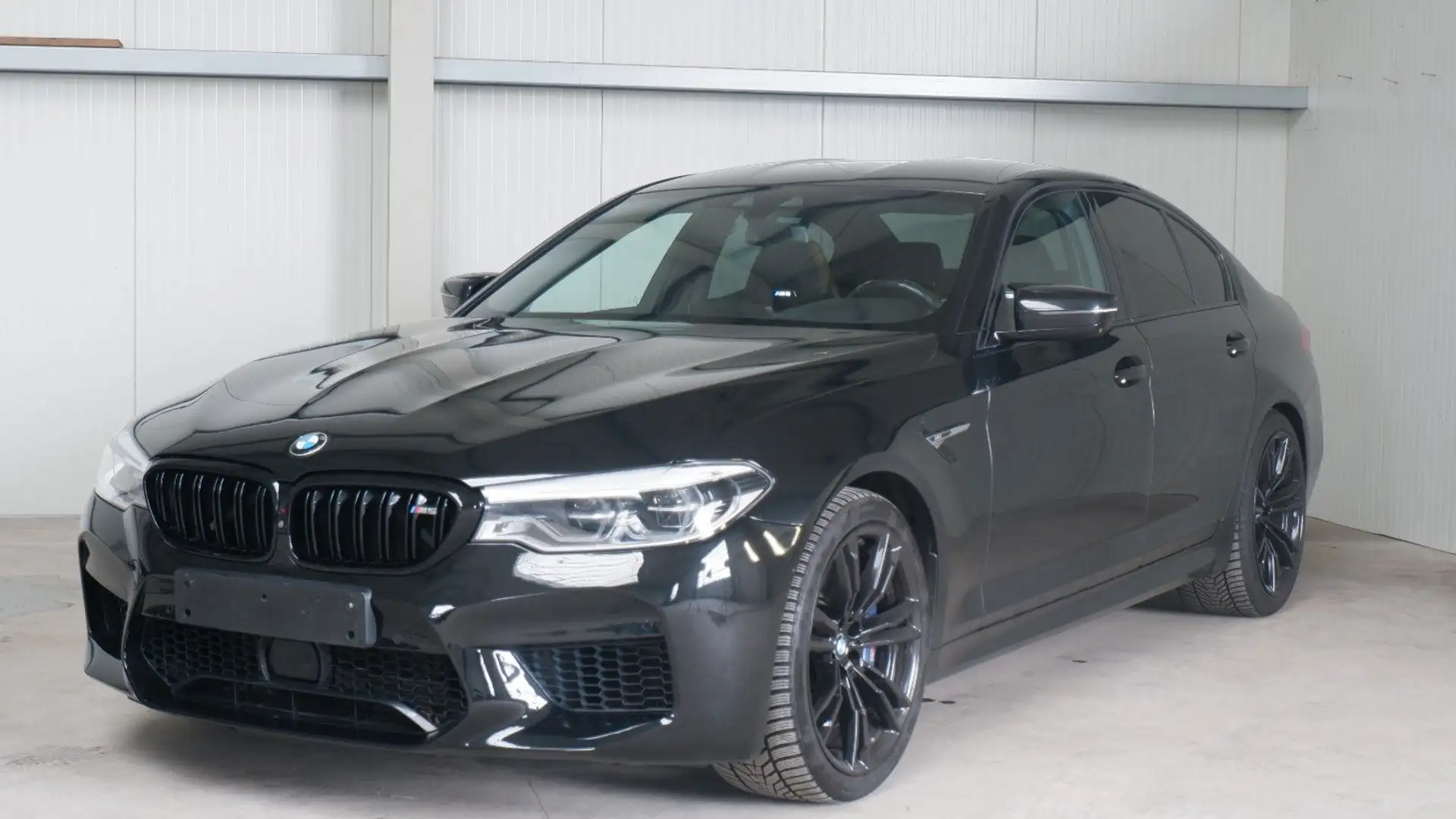 BMW M5 Lim. Black-Edition-H&K-360-M Driver´S- M SpAg Fekete - 2