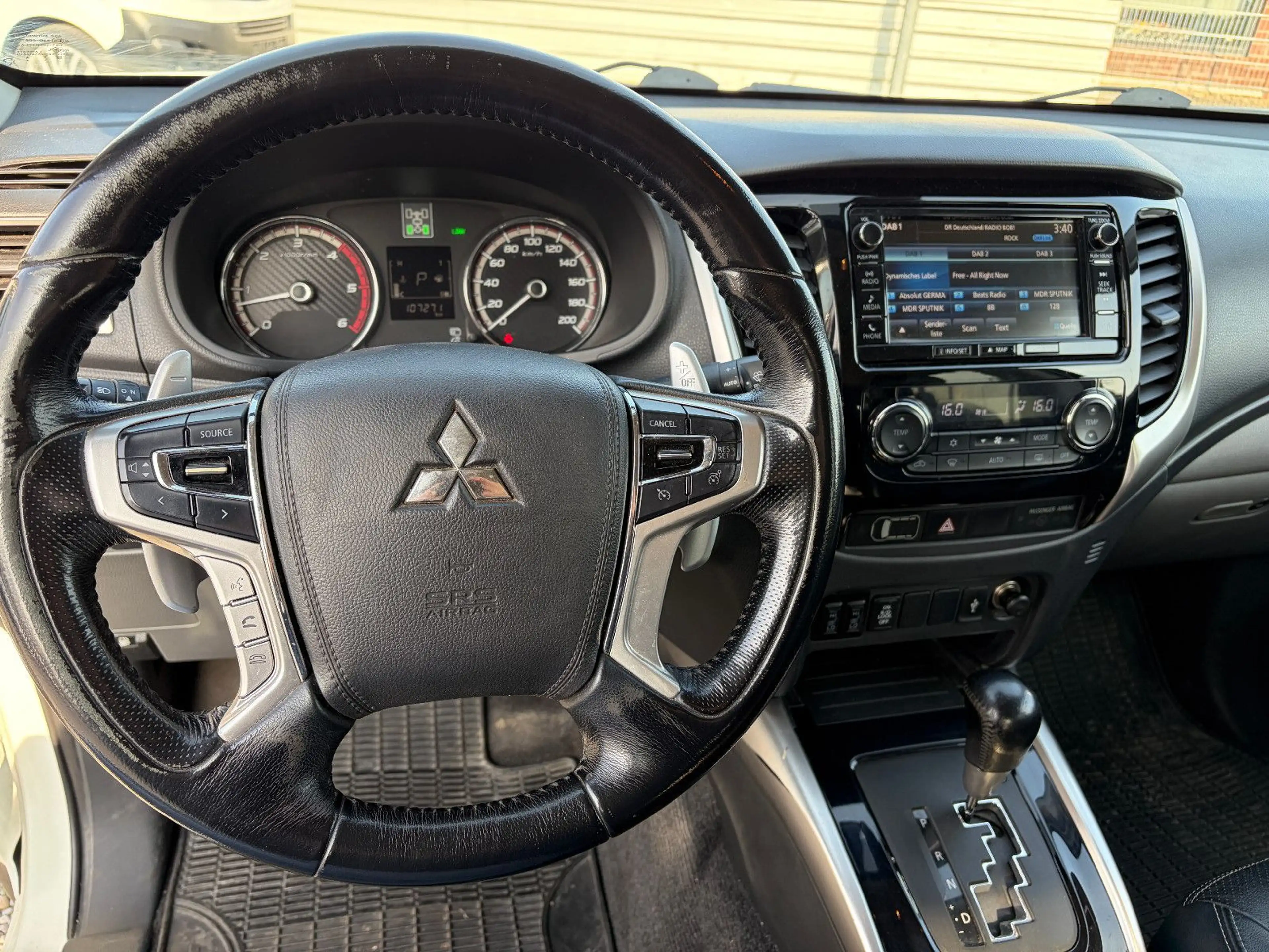 Mitsubishi L200 Top Doka 4WD Automatik 3,5t Euro6 — photo 9