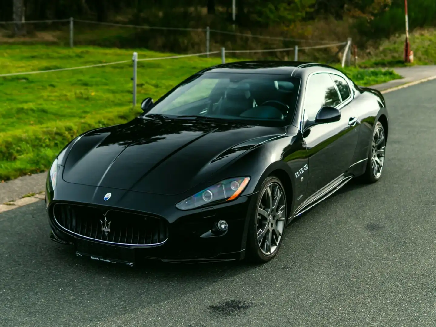 Maserati GranTurismo S Fekete - 1