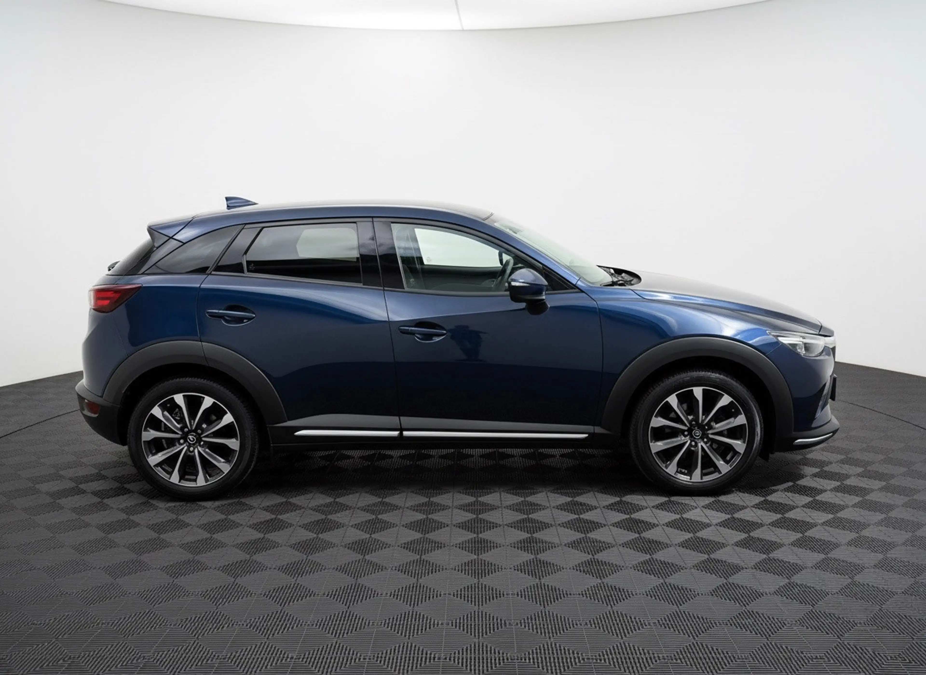 Mazda CX-3 2.0 SkyActiv-G 120 GT-M — photo 5