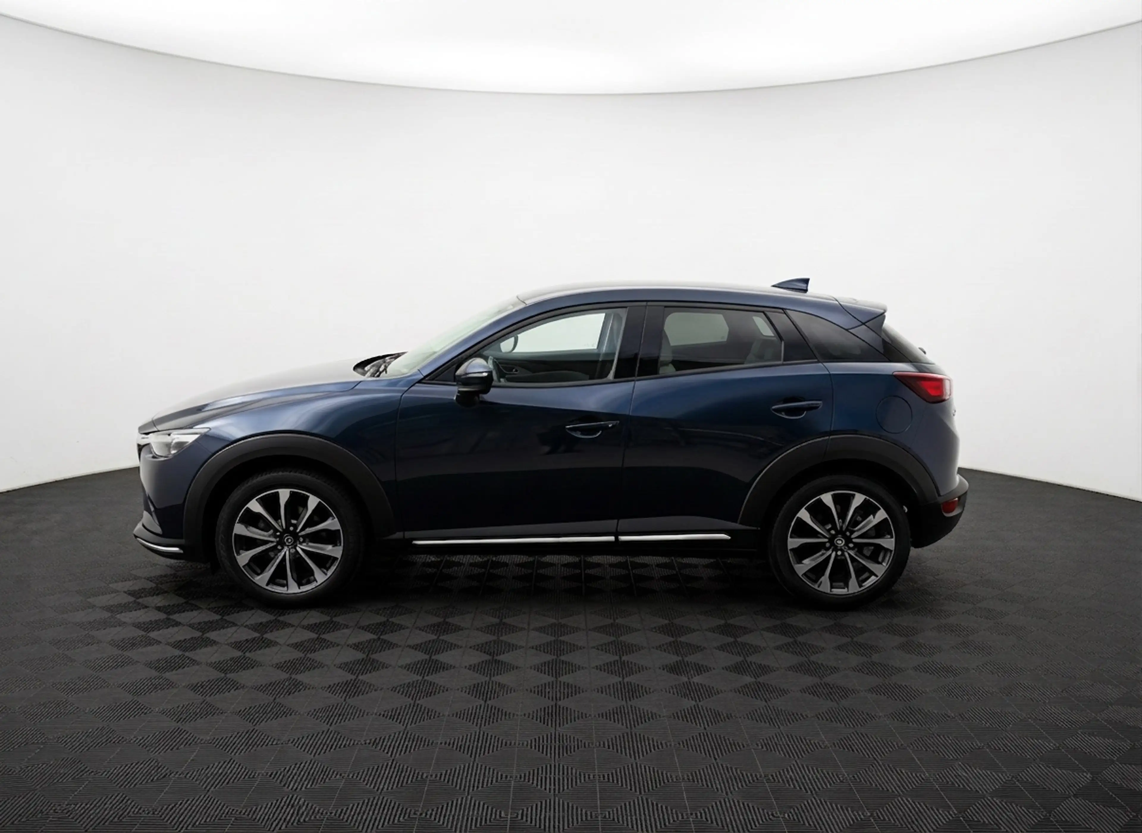 Mazda CX-3 2.0 SkyActiv-G 120 GT-M — photo 6